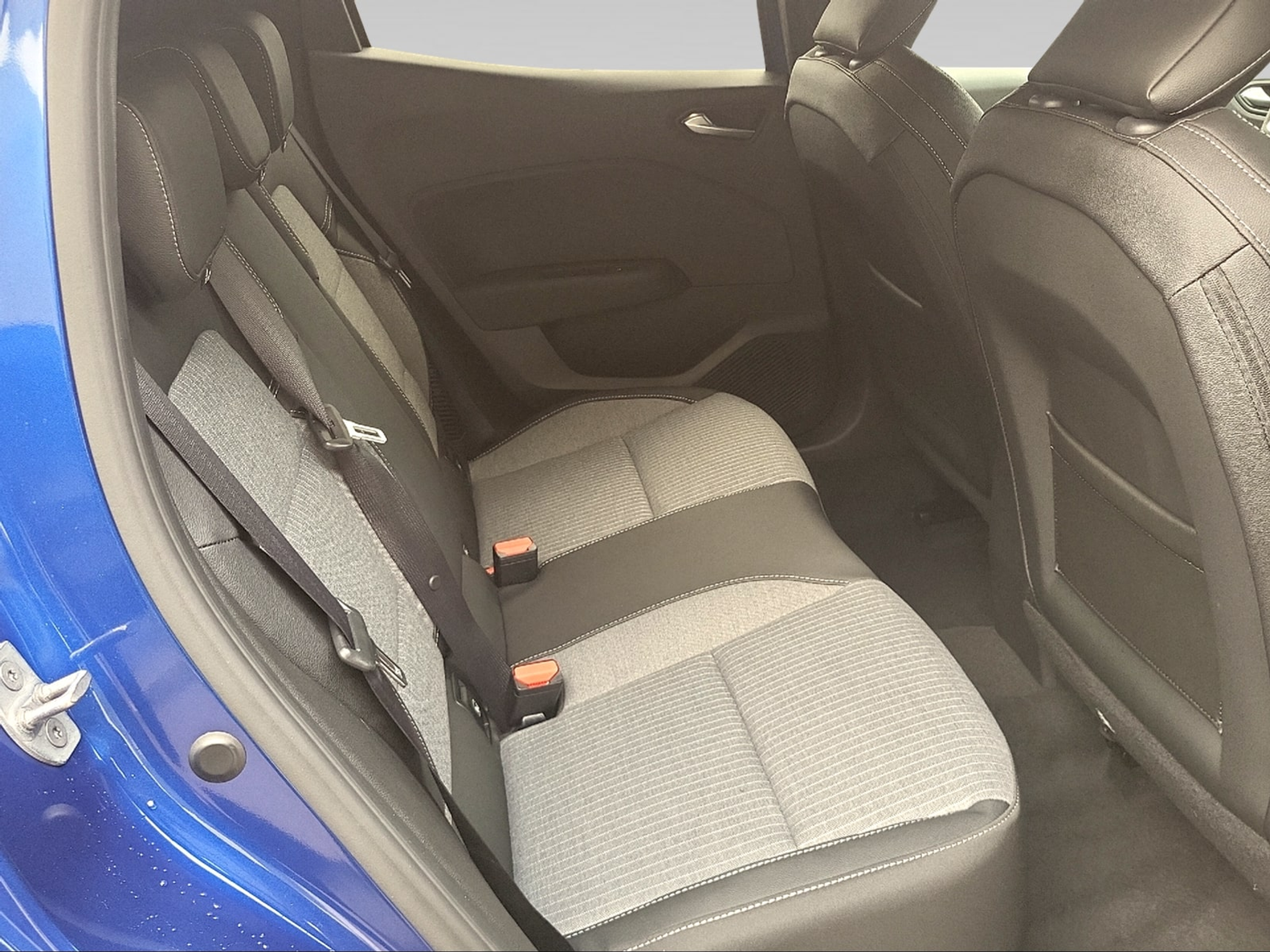 listing desktop thumbnail image 7