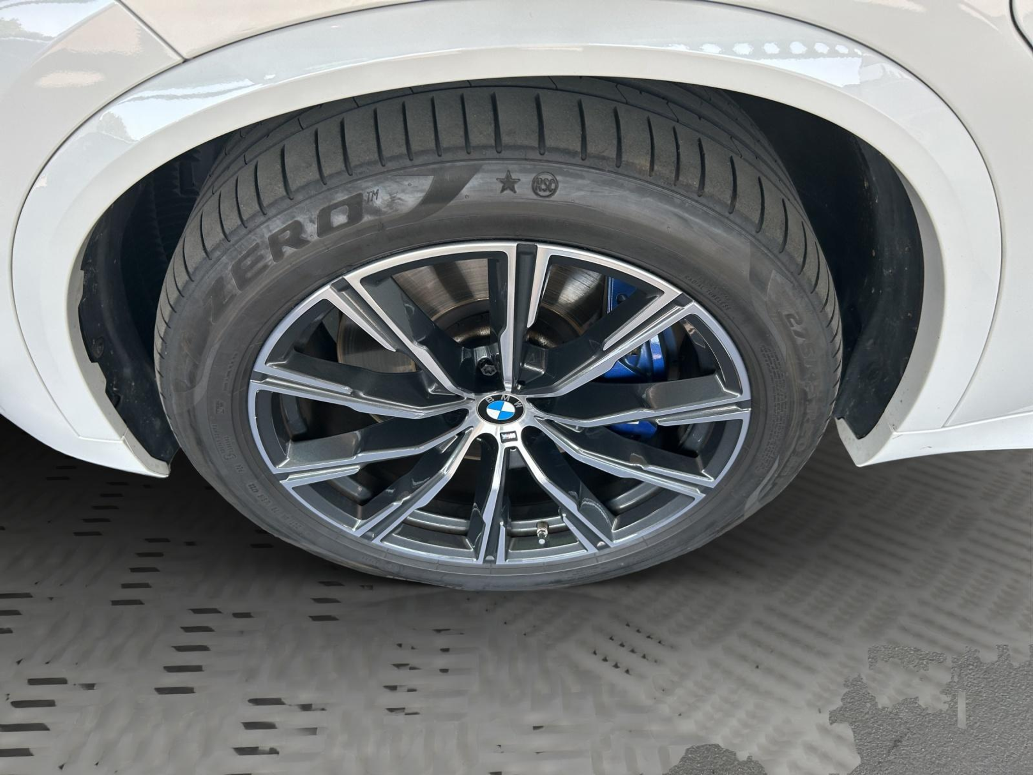 listing desktop thumbnail image 24