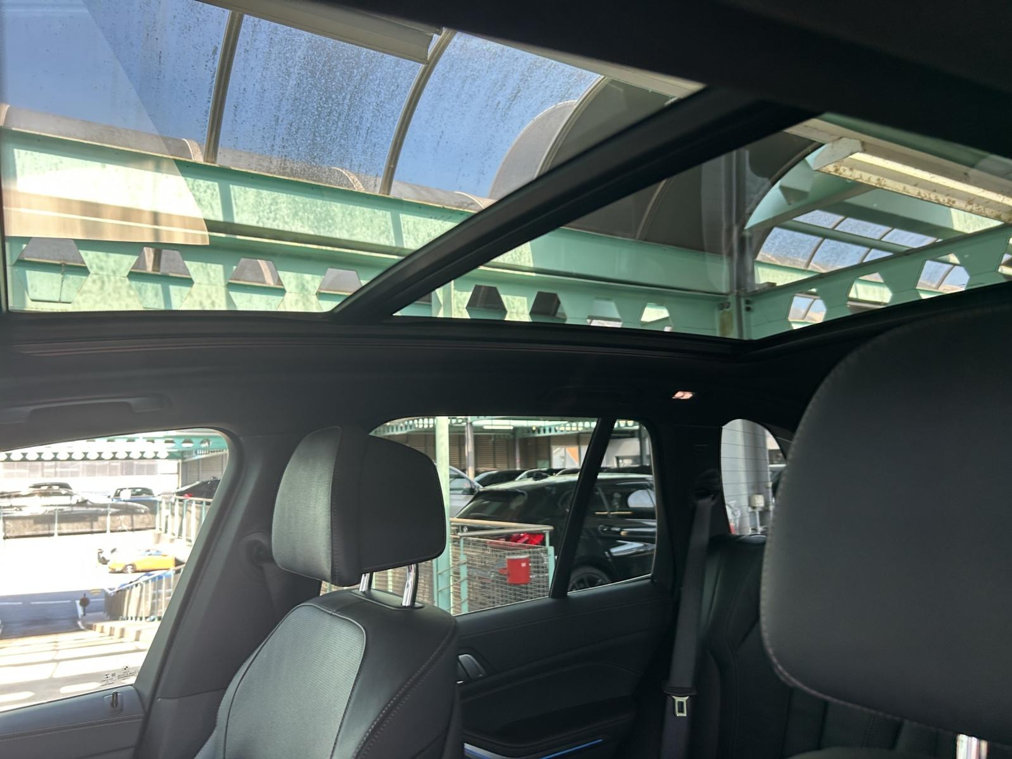 listing desktop thumbnail image 22