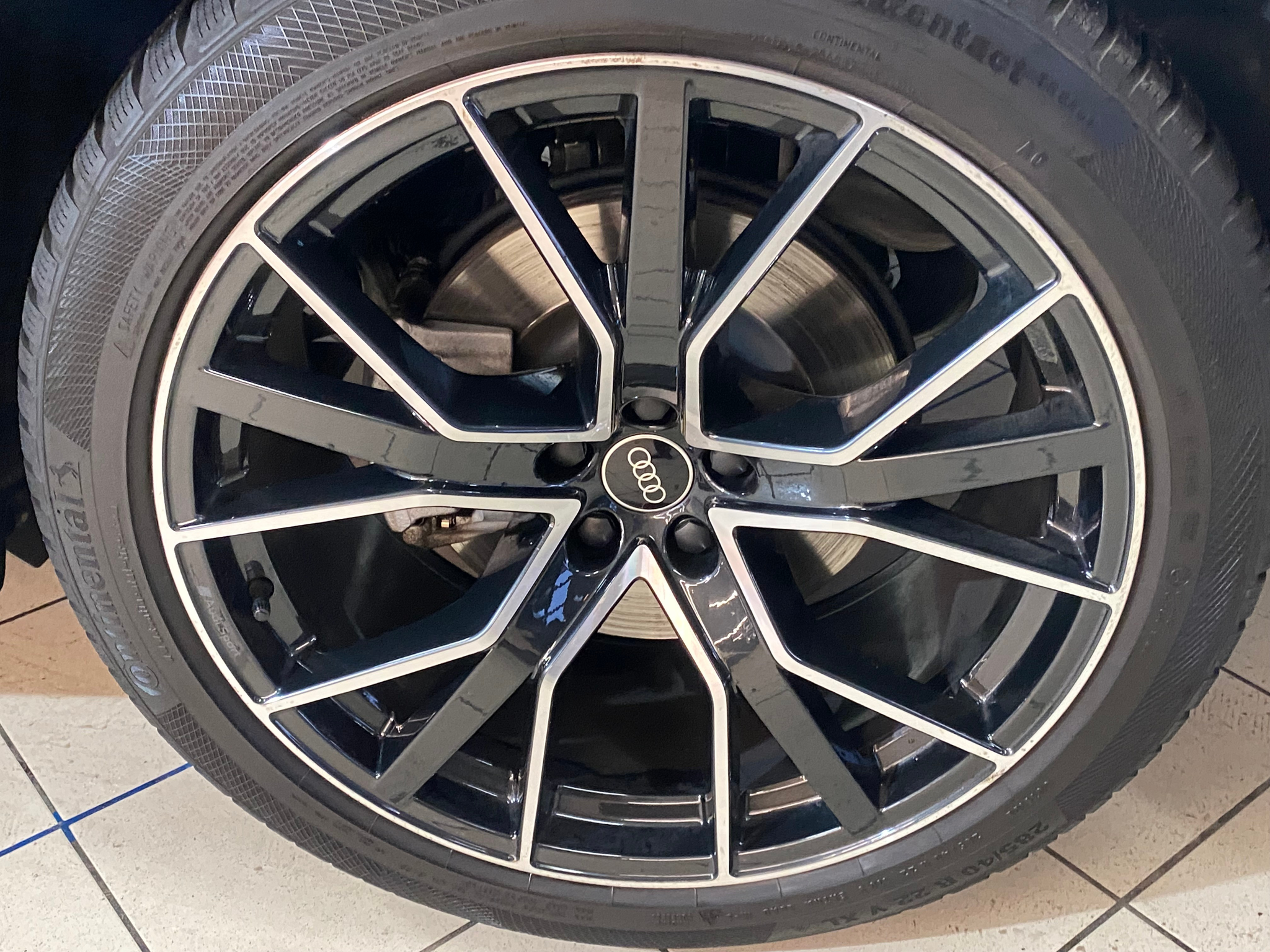 listing desktop thumbnail image 4