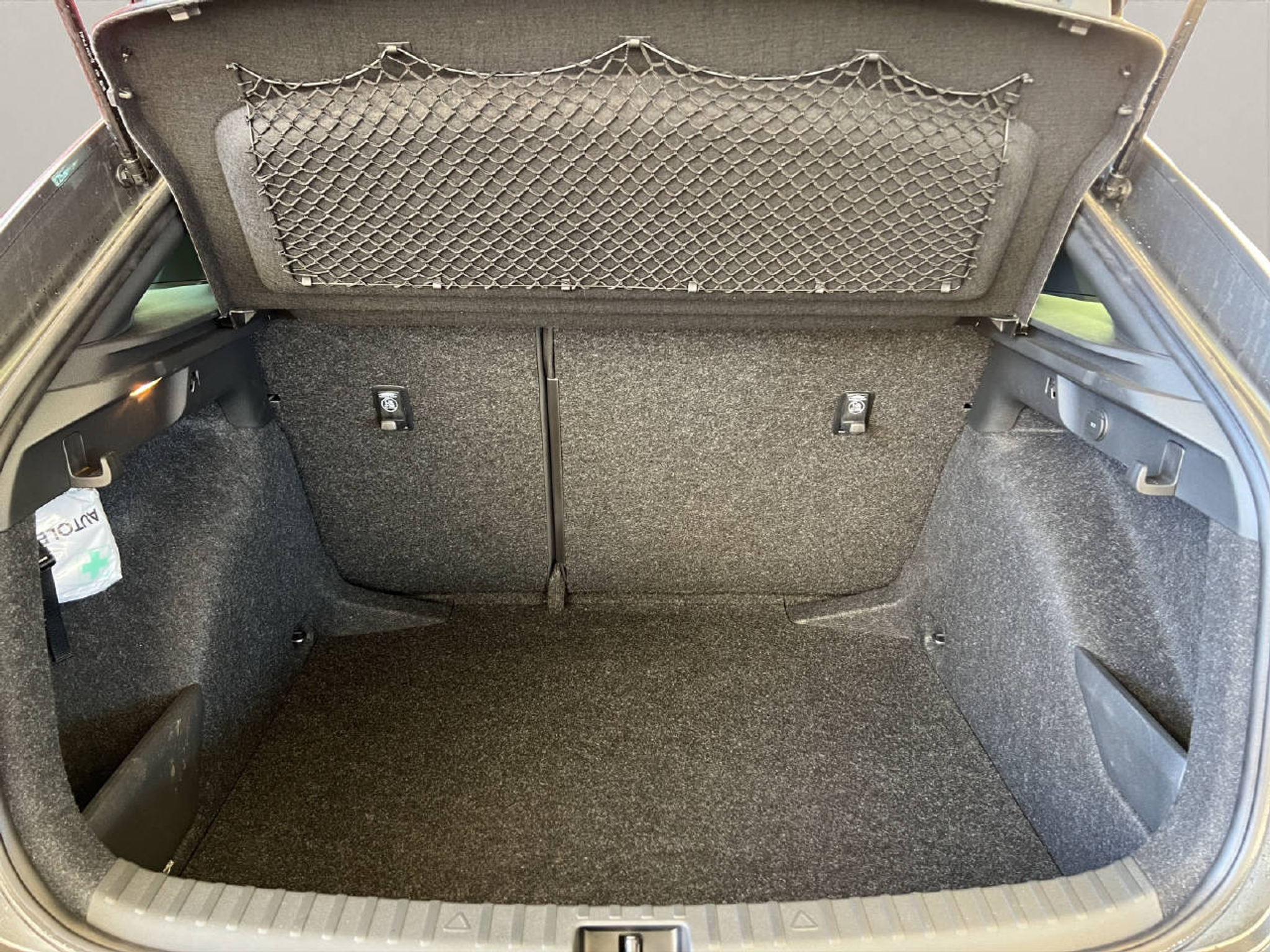 listing desktop thumbnail image 20