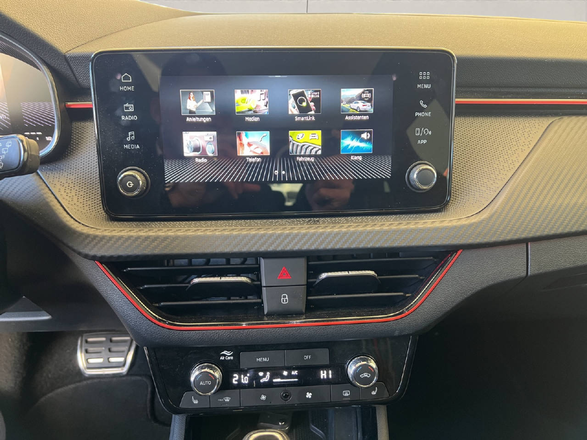 listing desktop thumbnail image 15