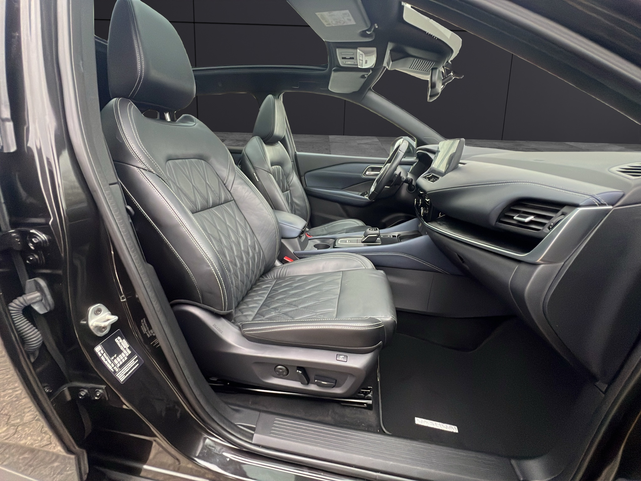 listing desktop thumbnail image 9