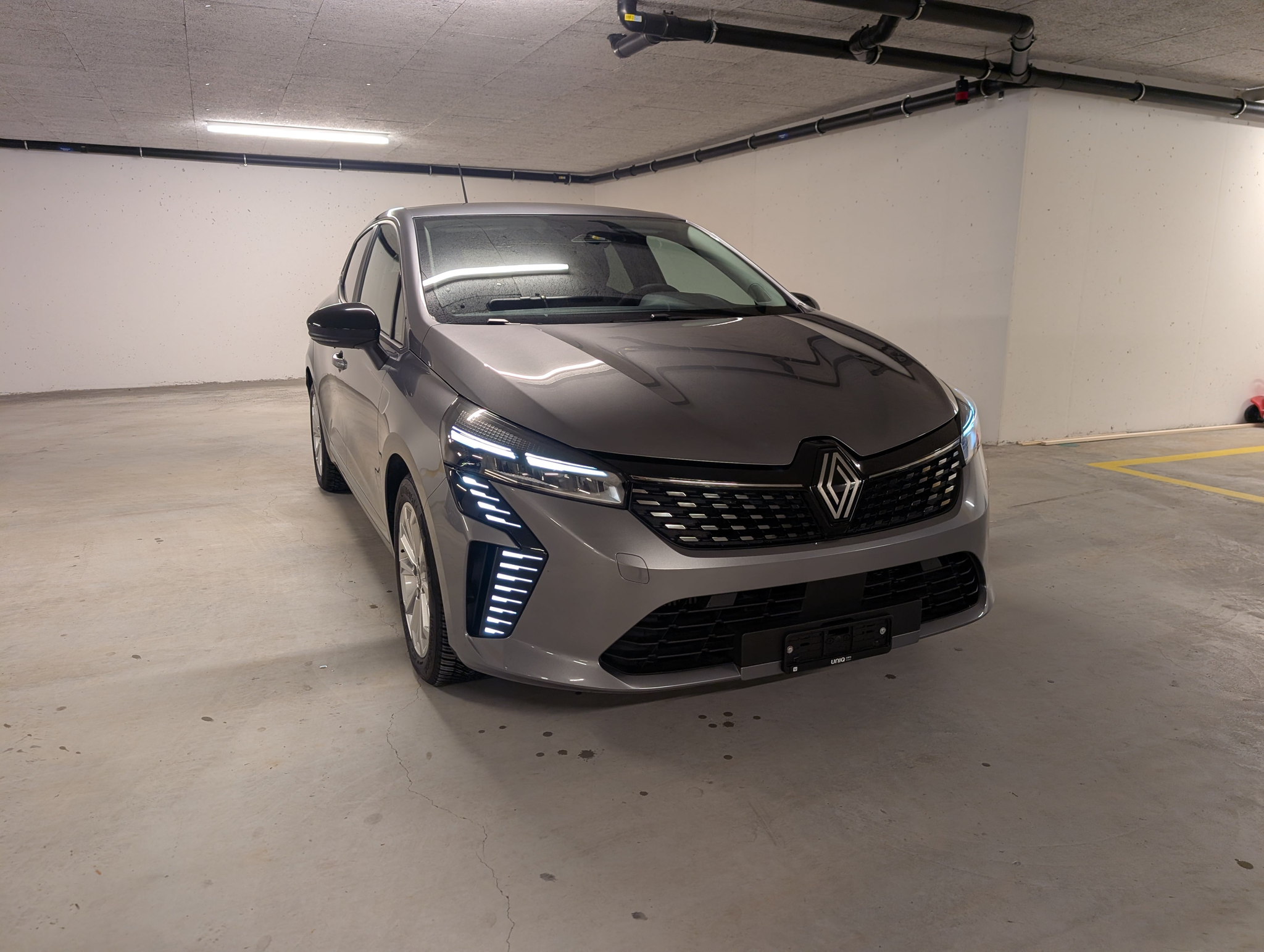 listing desktop thumbnail image 7