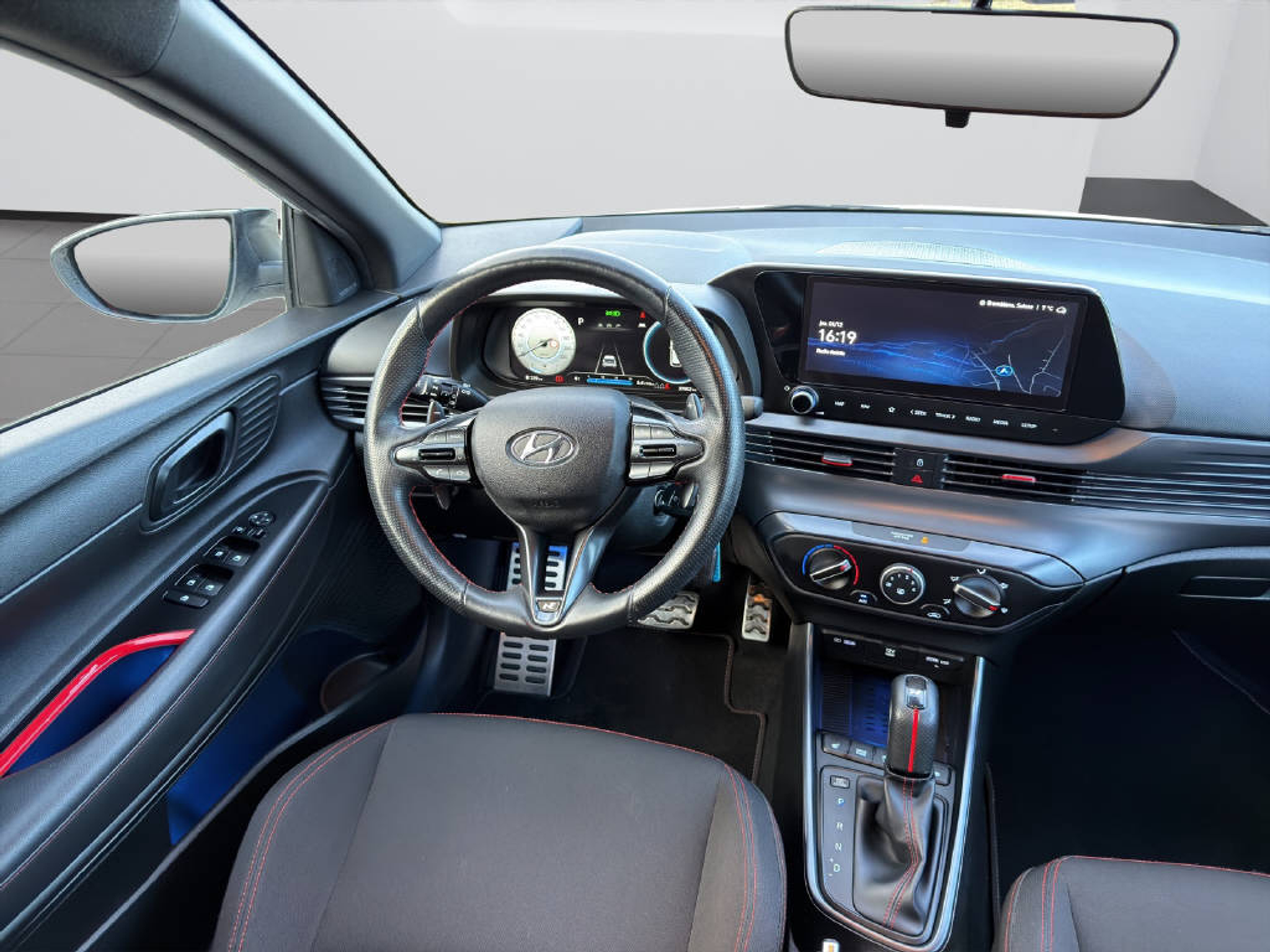 listing desktop thumbnail image 11