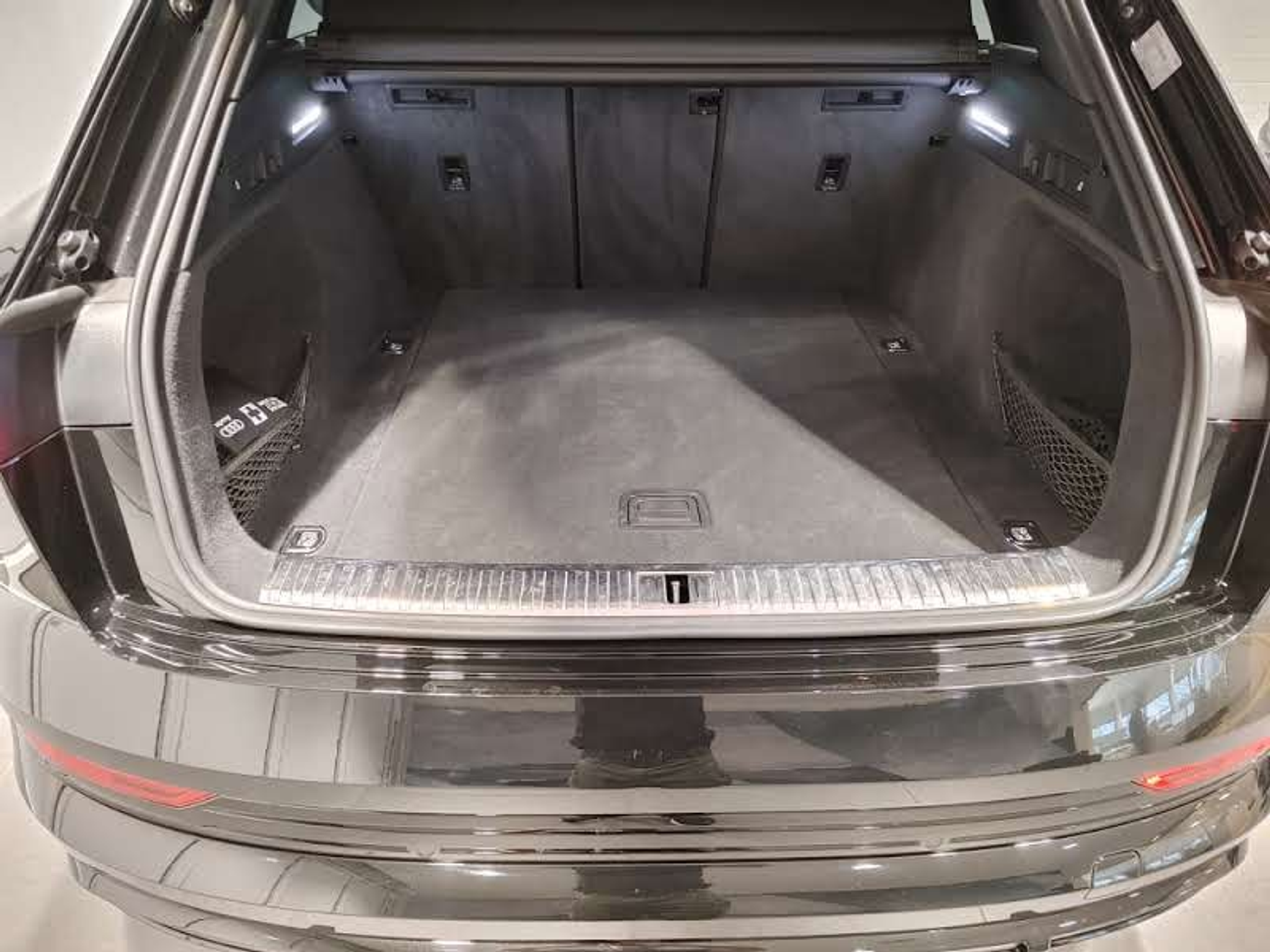 listing desktop thumbnail image 11