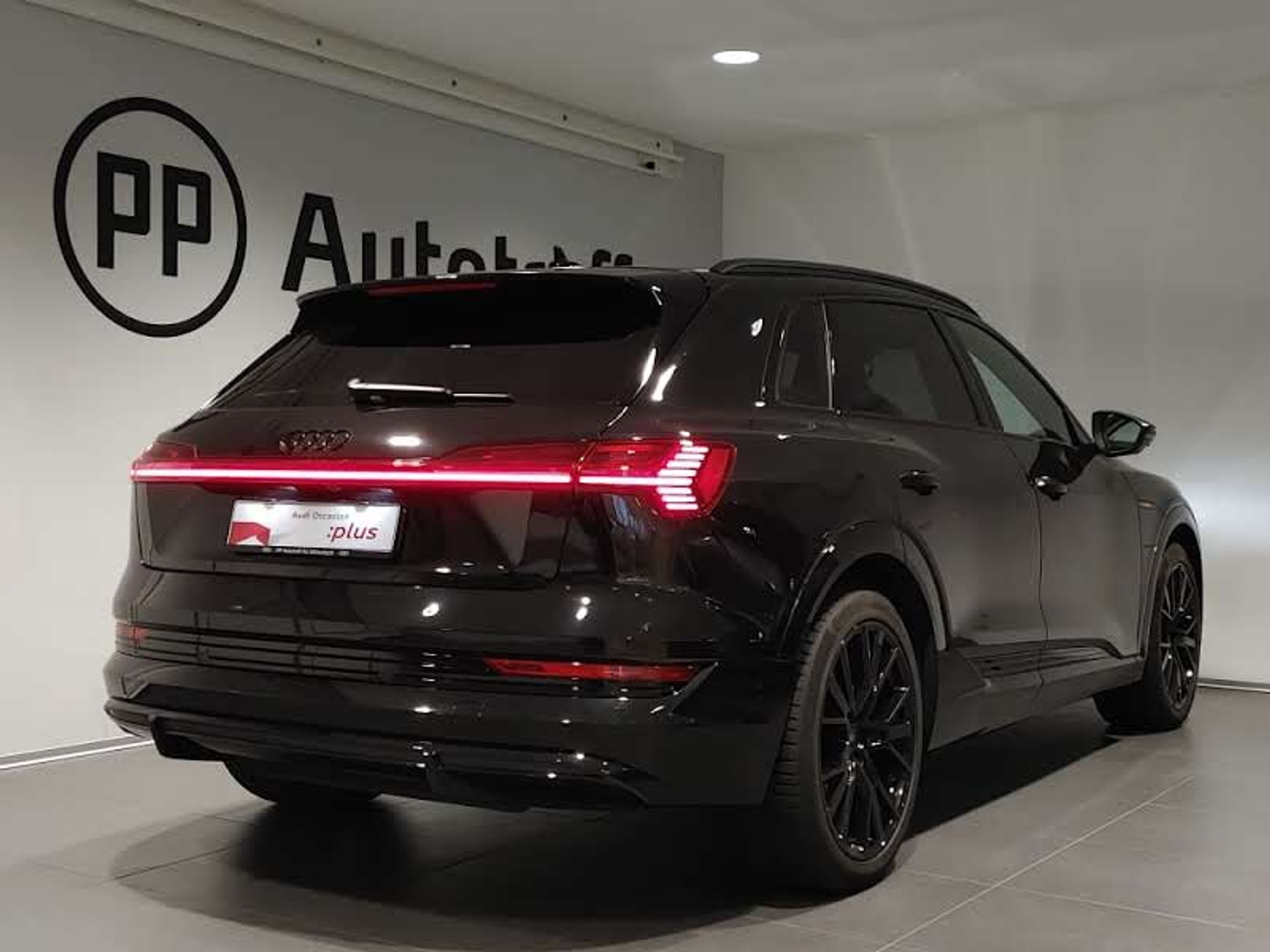 listing desktop thumbnail image 13