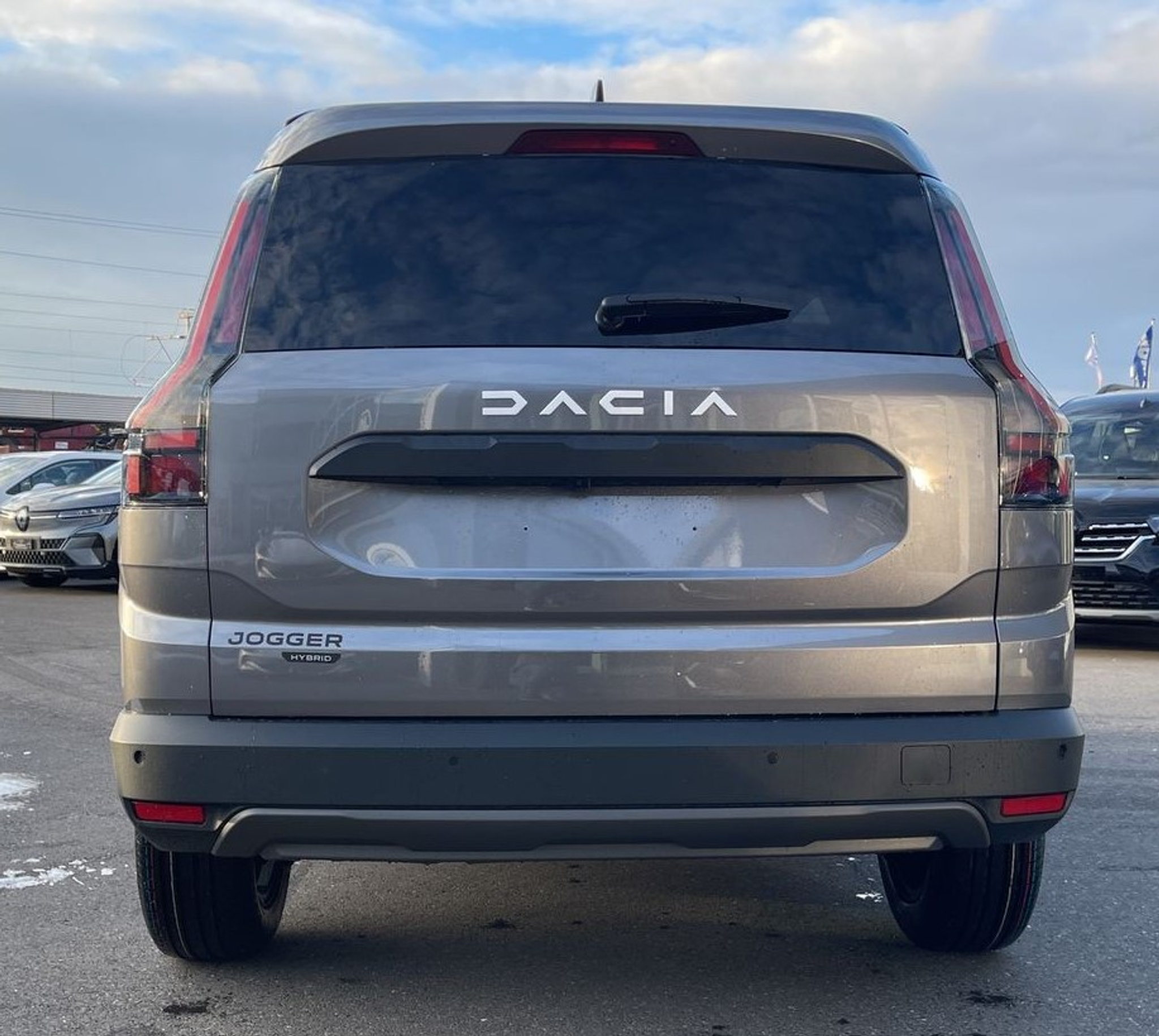 listing desktop thumbnail image 2