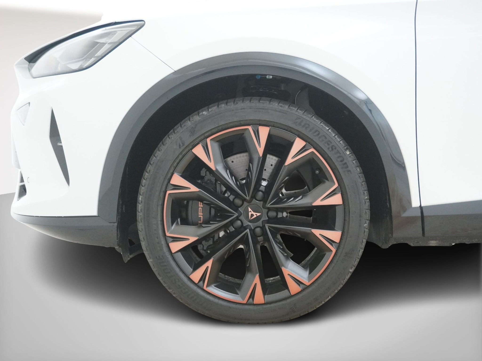 listing desktop thumbnail image 10