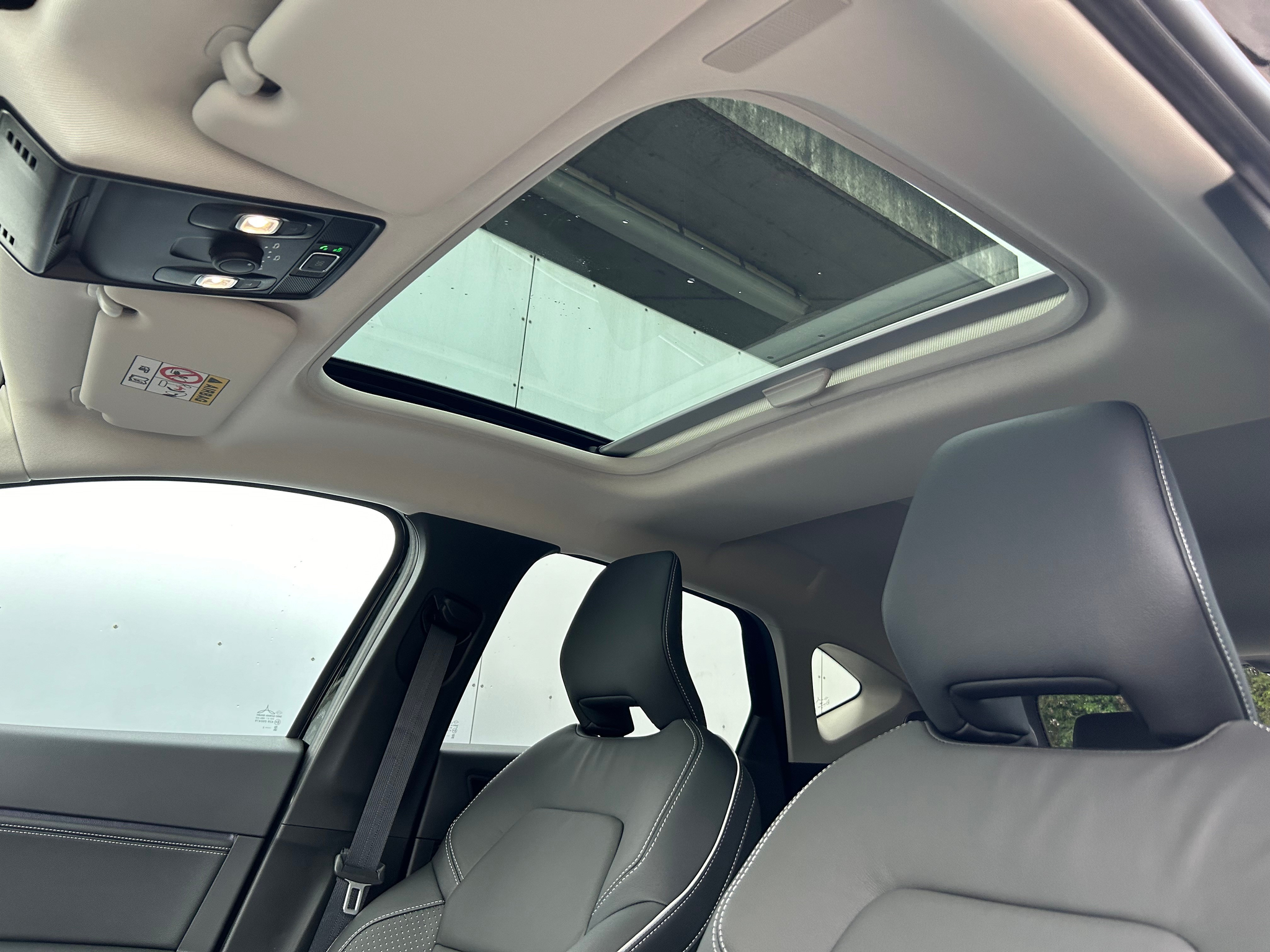 listing desktop thumbnail image 11