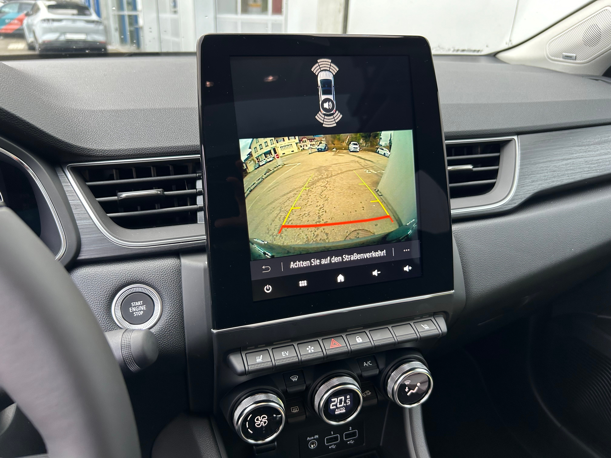 listing desktop thumbnail image 16