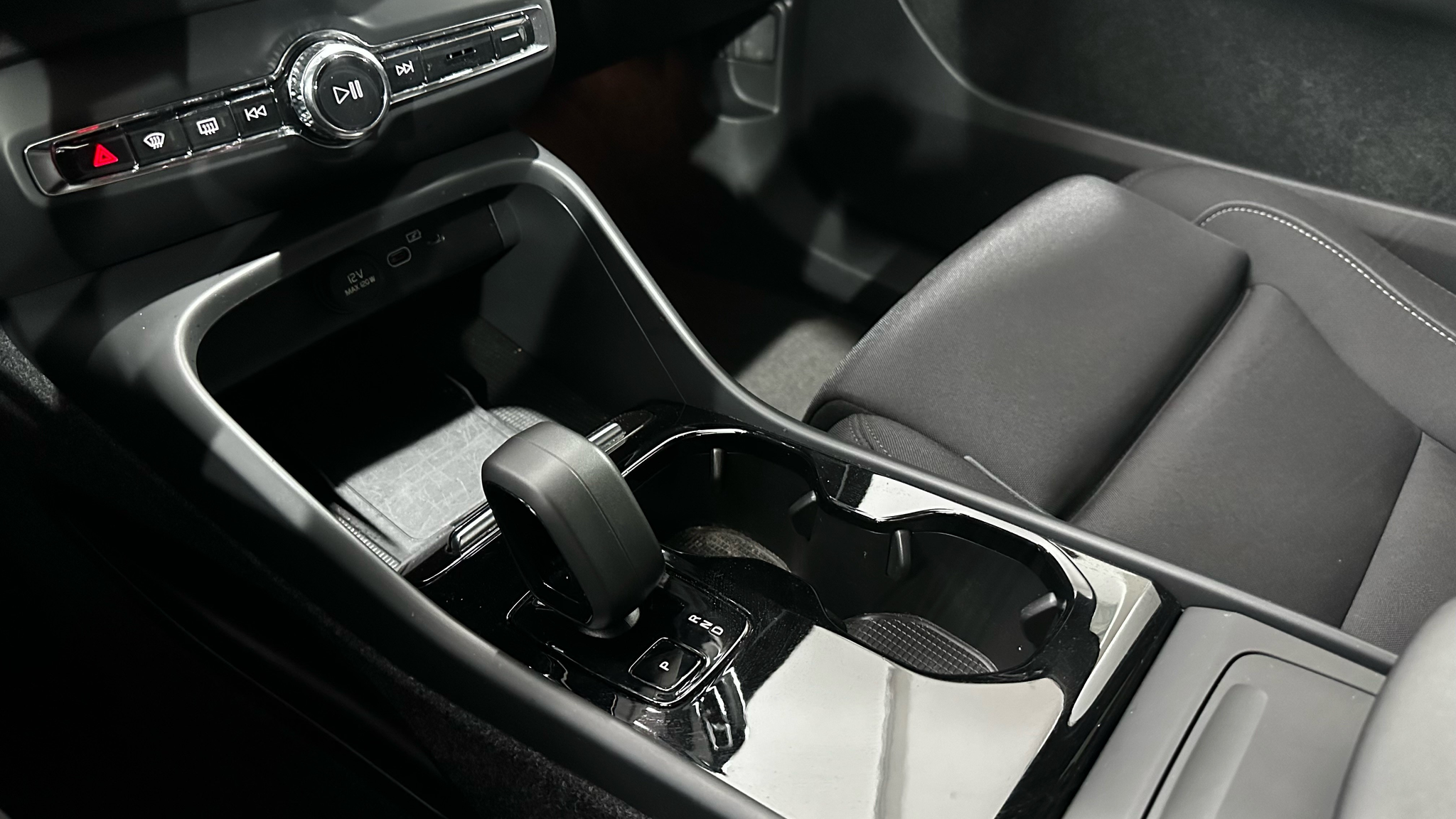 listing desktop thumbnail image 10