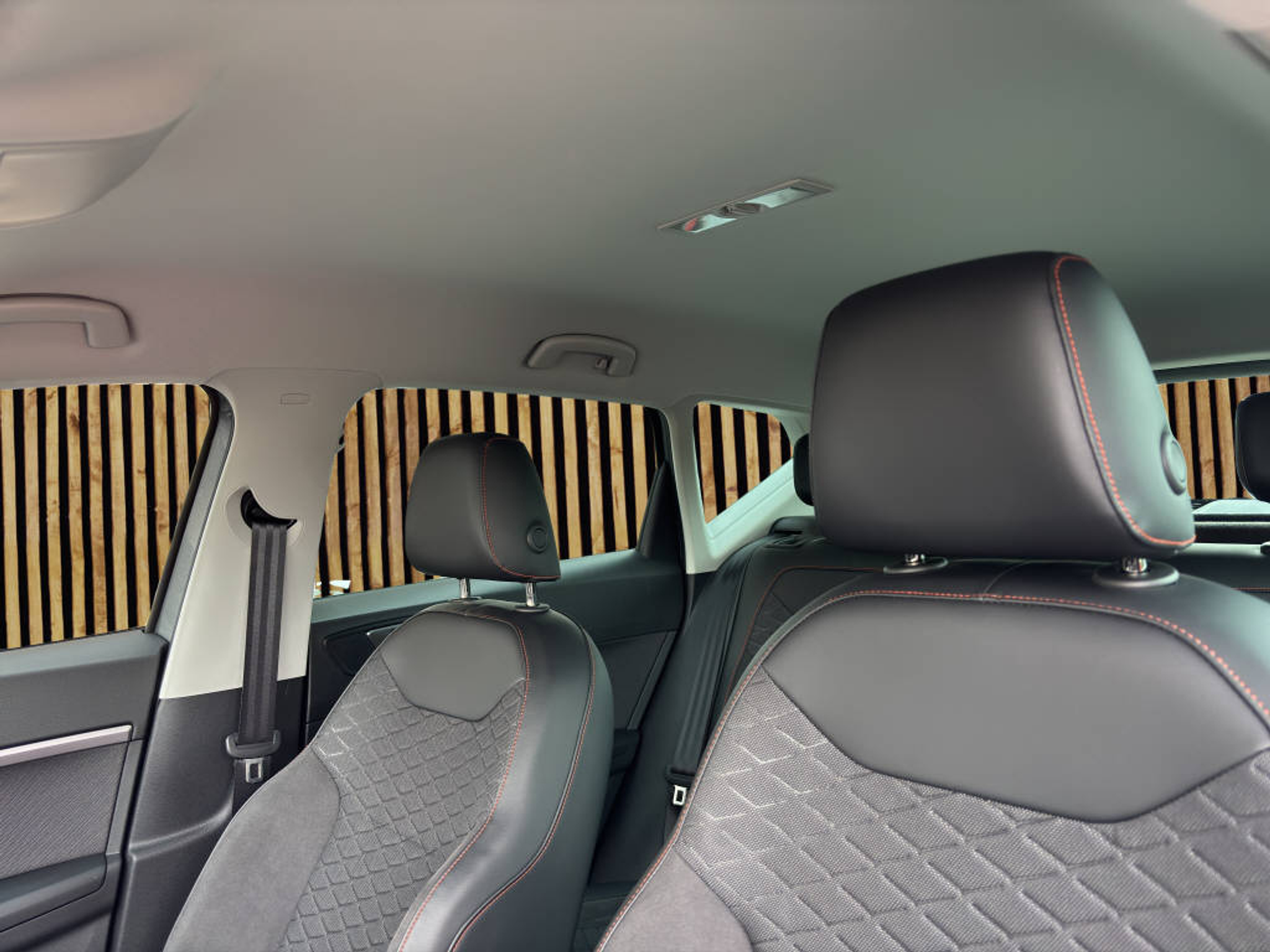 listing desktop thumbnail image 12