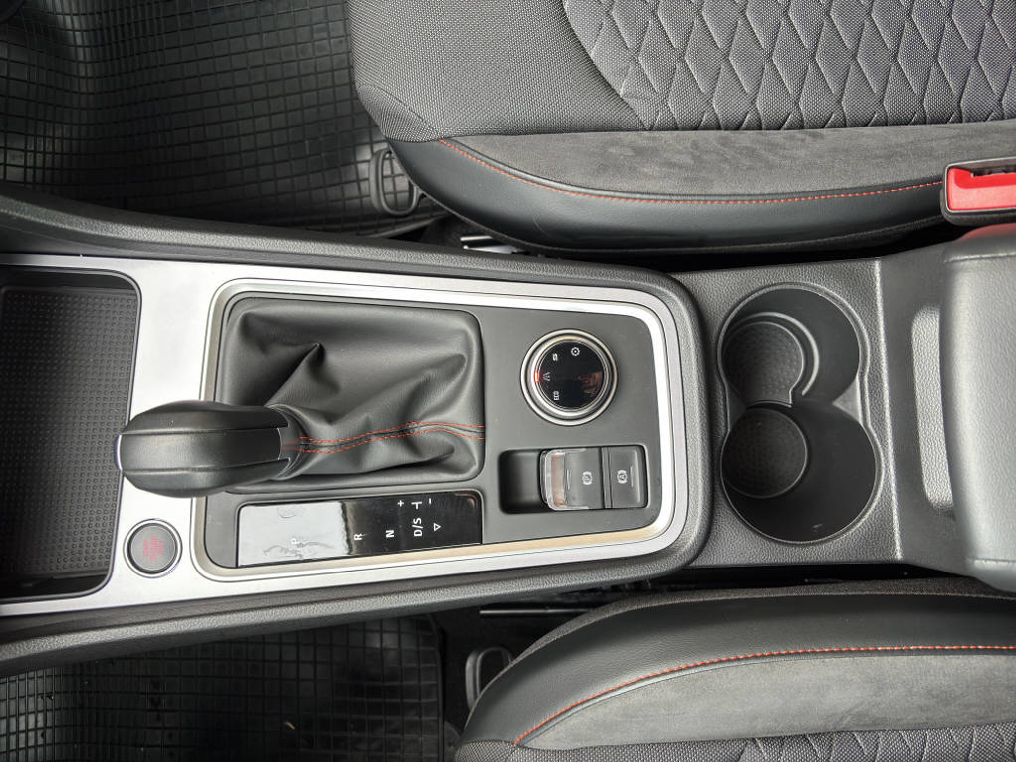 listing desktop thumbnail image 11