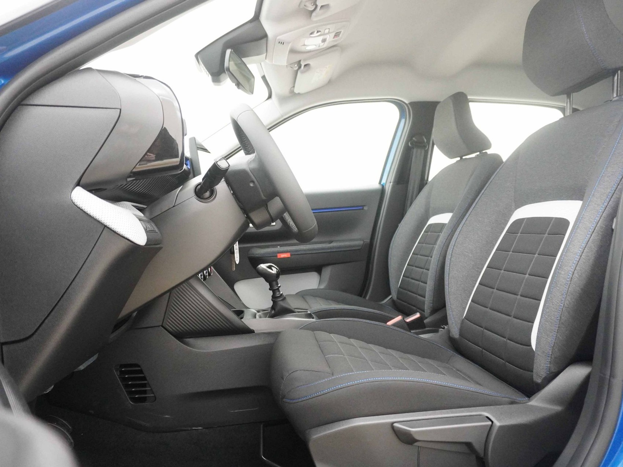 listing desktop thumbnail image 6