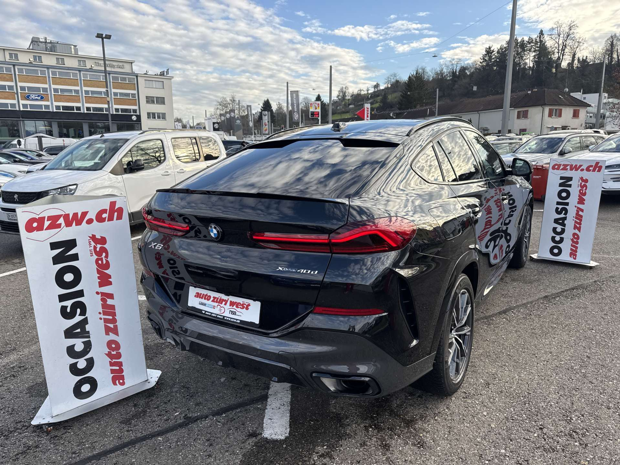 listing desktop thumbnail image 2