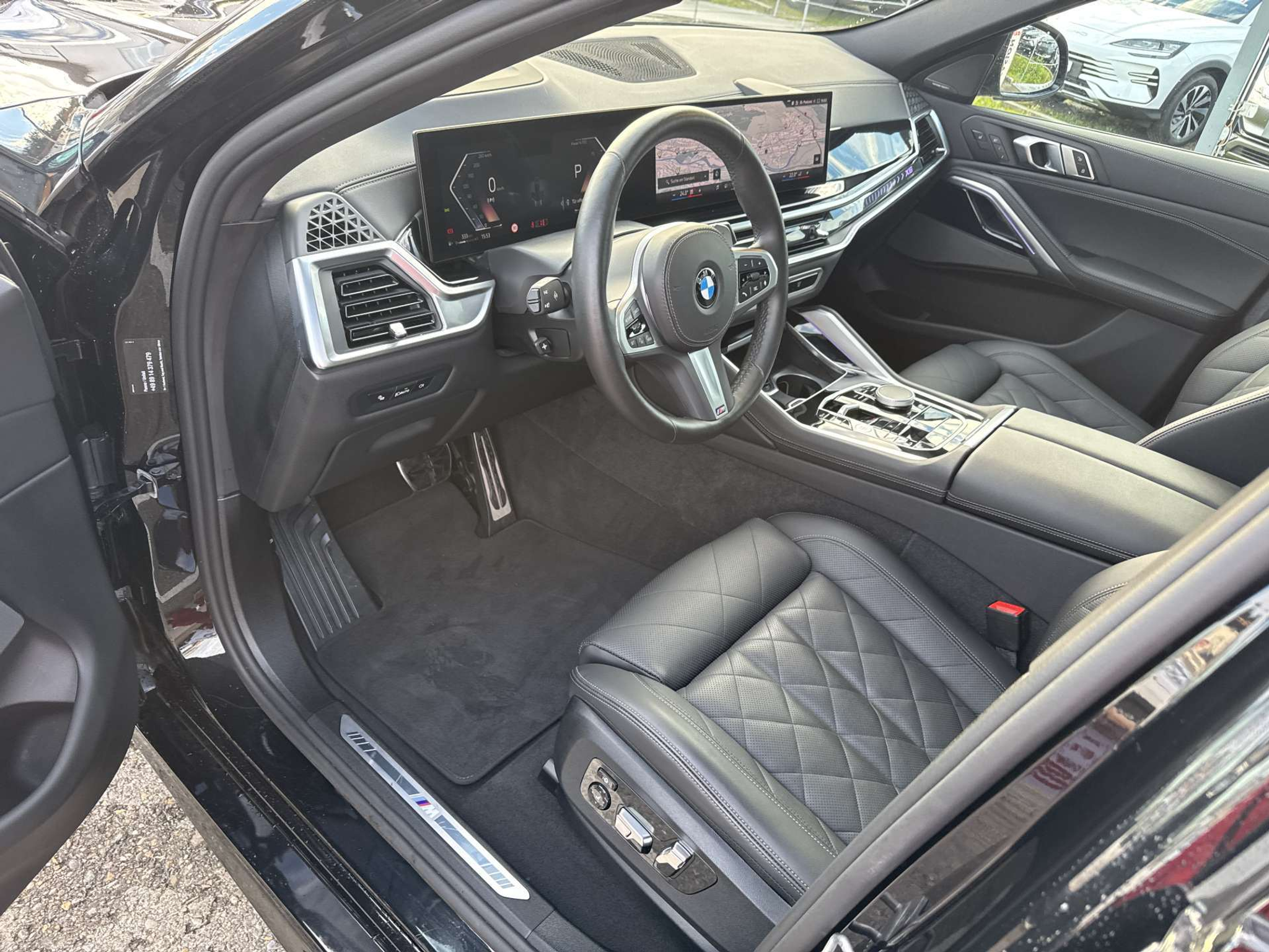 listing desktop thumbnail image 5