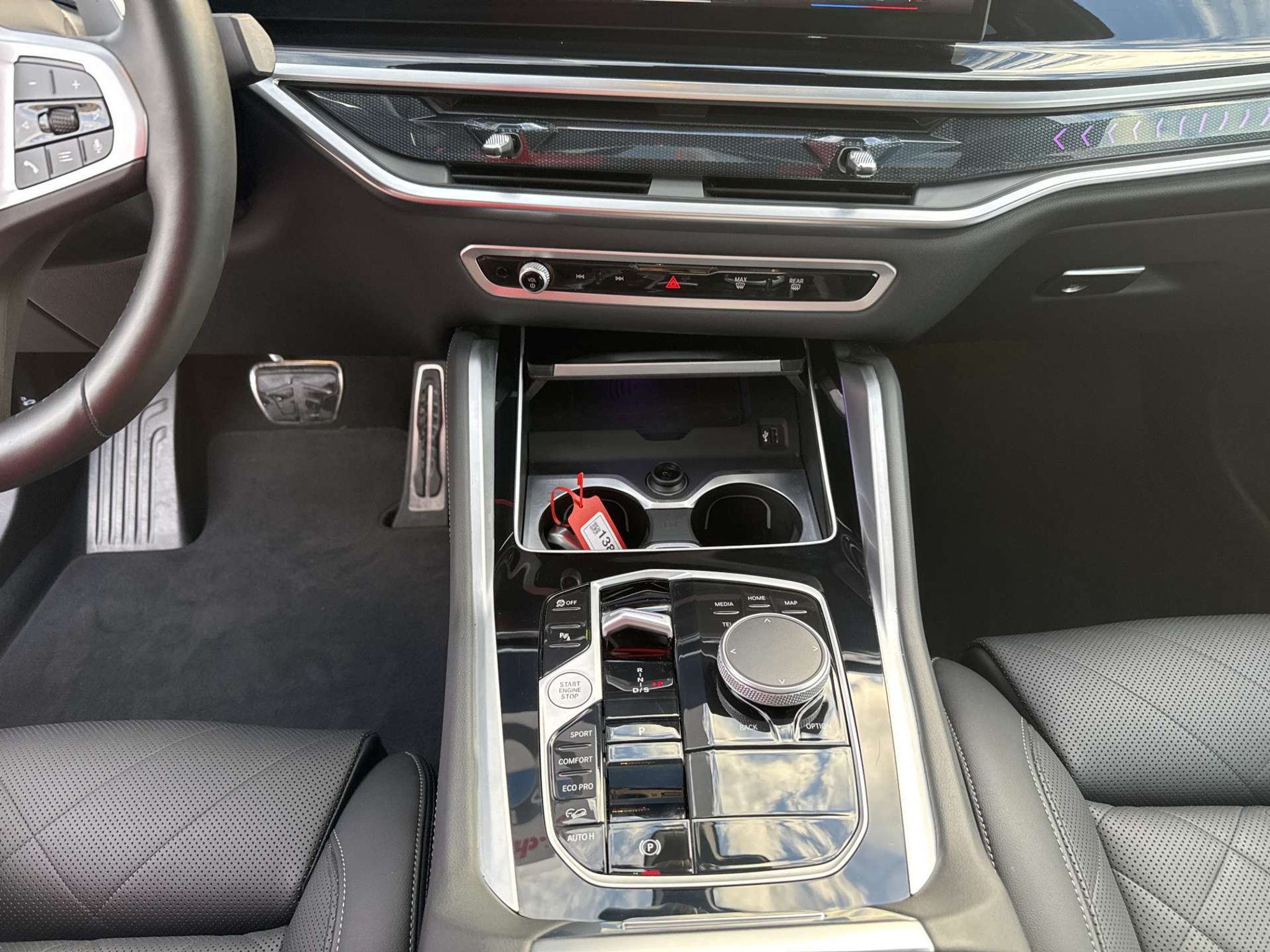 listing desktop thumbnail image 11