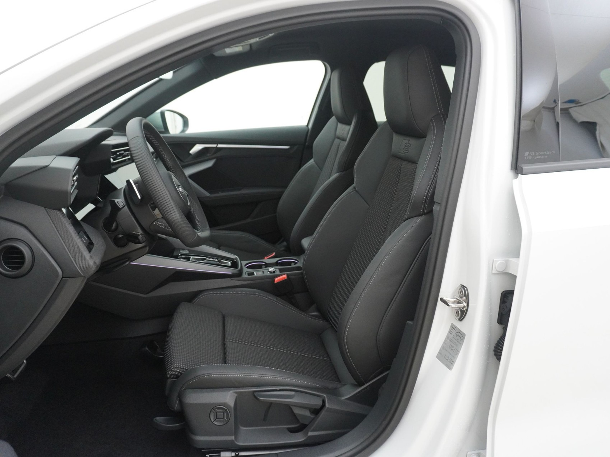 listing desktop thumbnail image 12