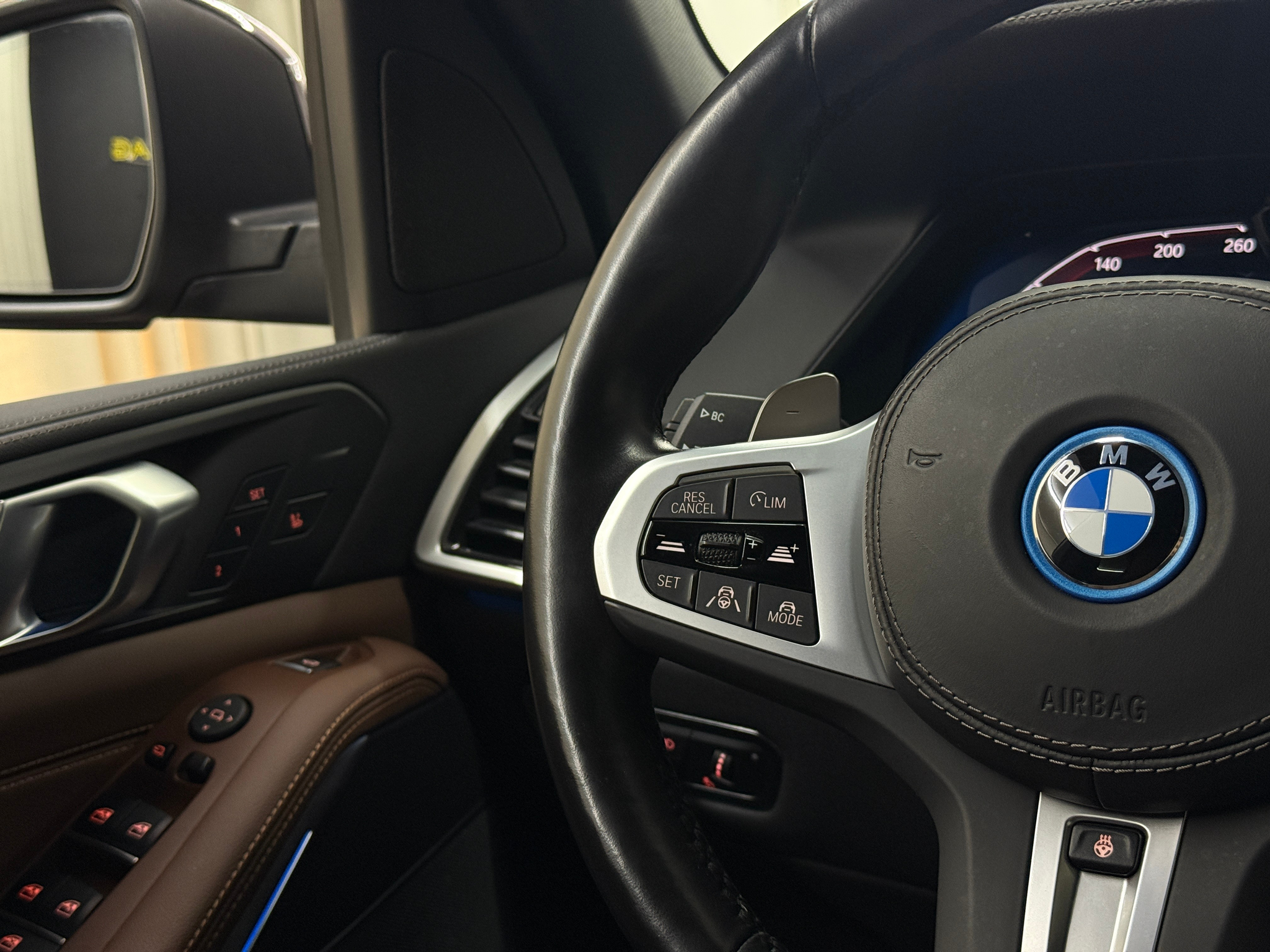 listing desktop thumbnail image 14