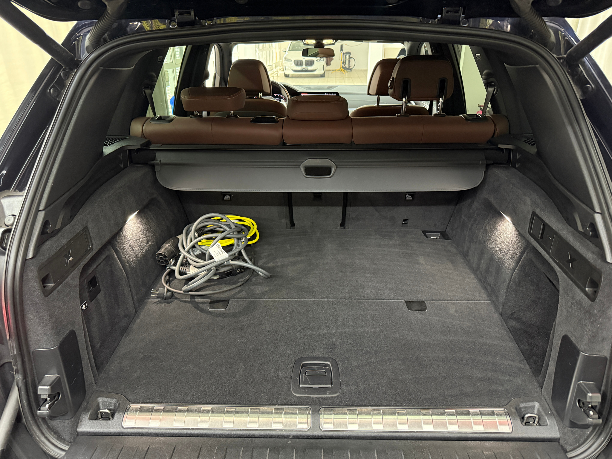 listing desktop thumbnail image 17