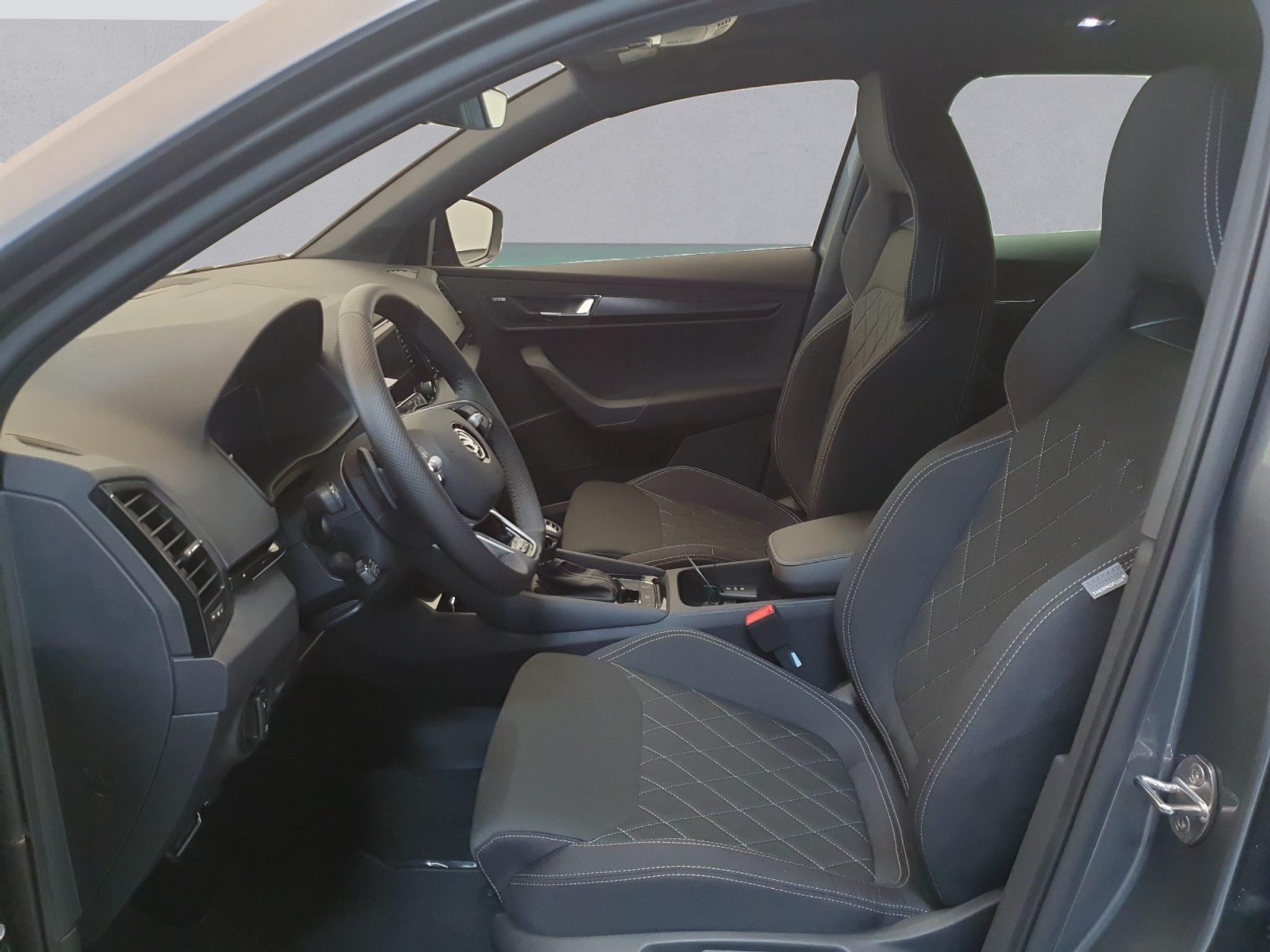 listing desktop thumbnail image 9