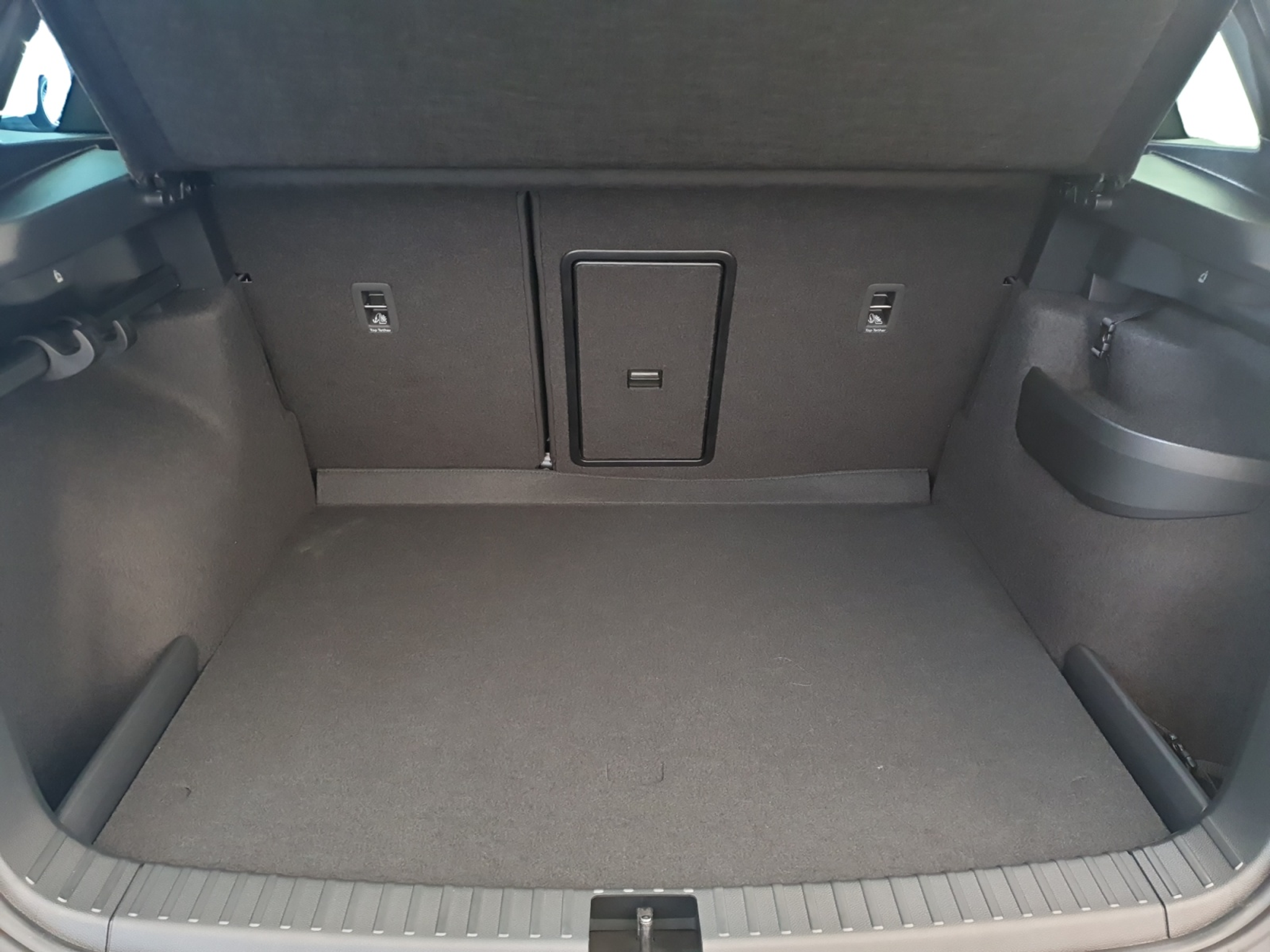 listing desktop thumbnail image 14