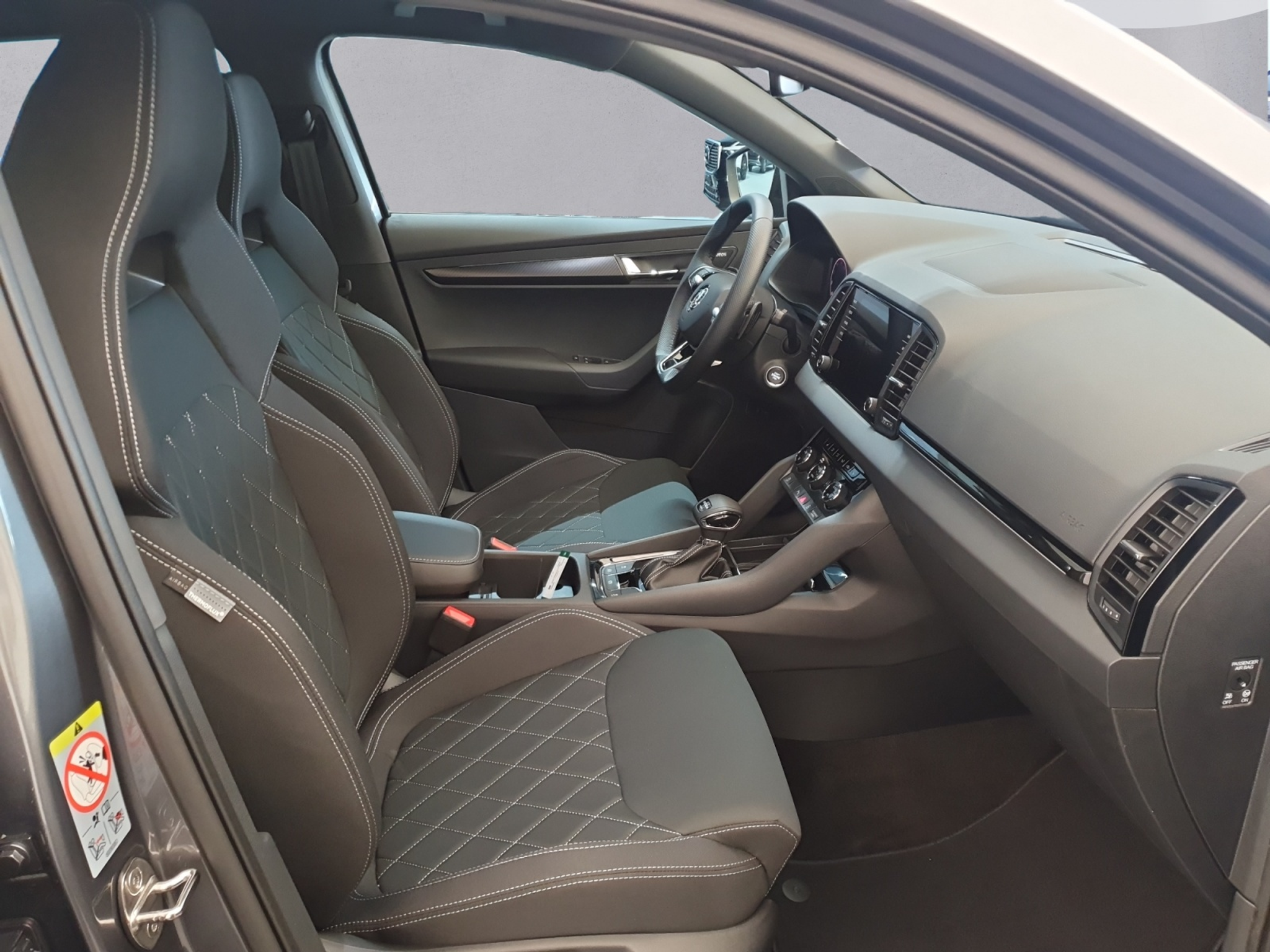 listing desktop thumbnail image 12