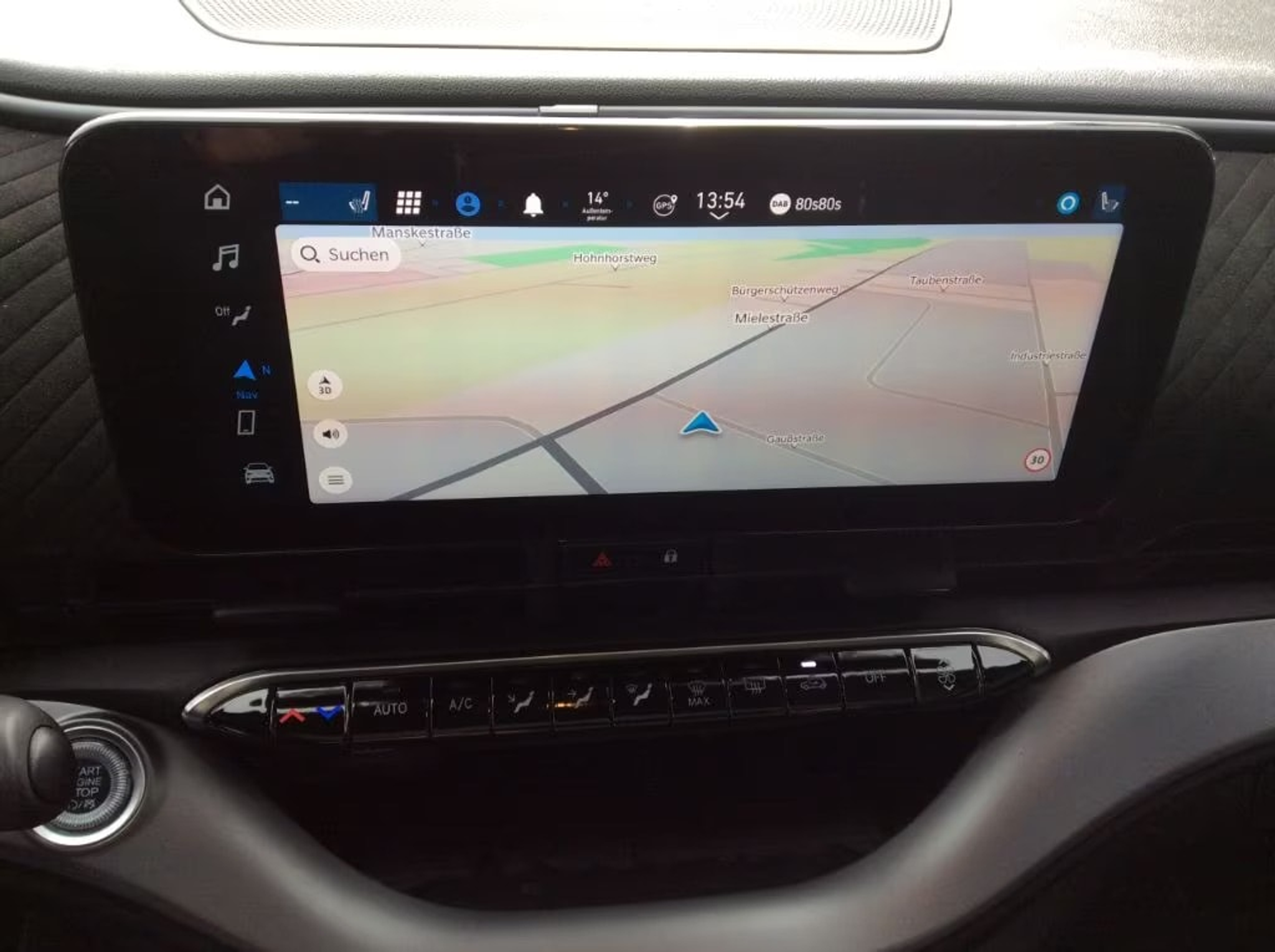 listing desktop thumbnail image 11