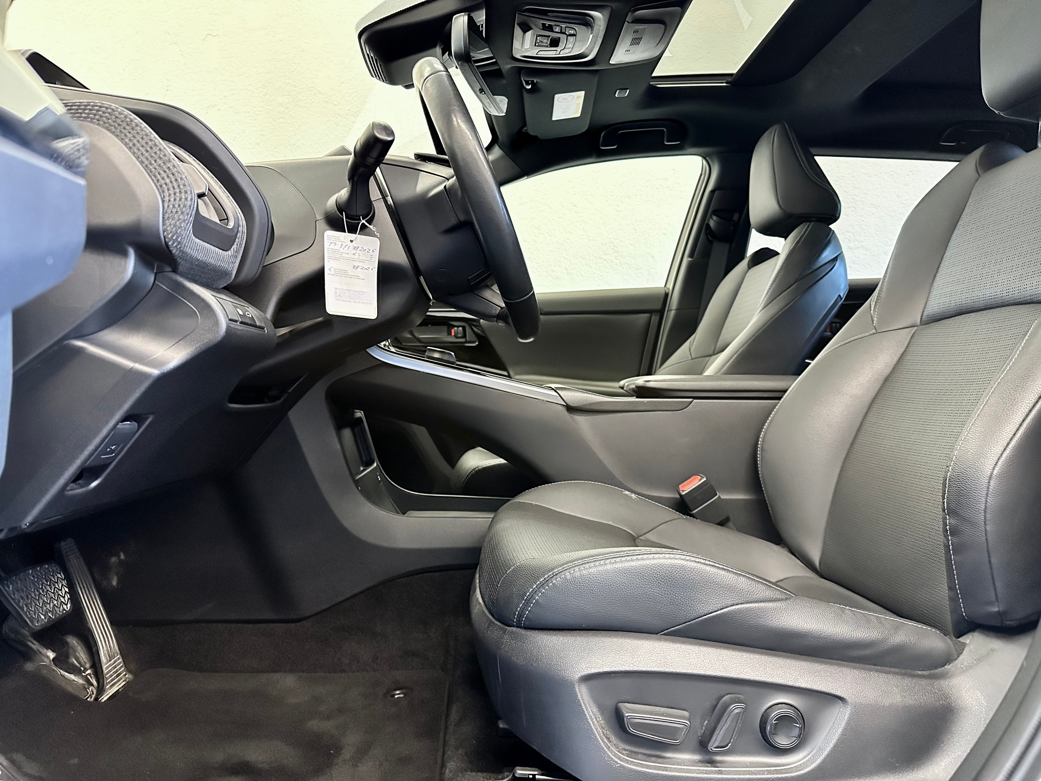 listing desktop thumbnail image 10