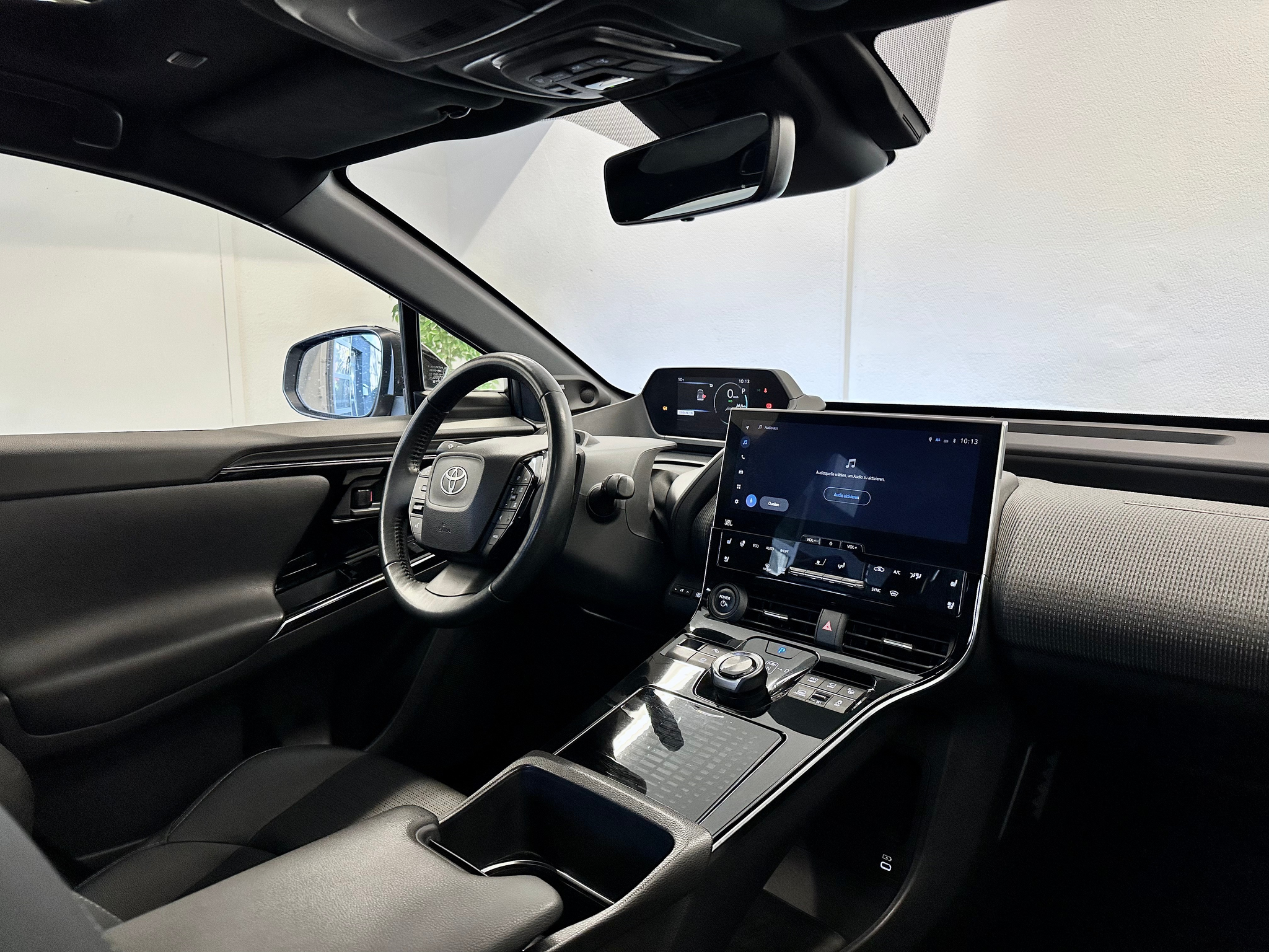 listing desktop thumbnail image 21