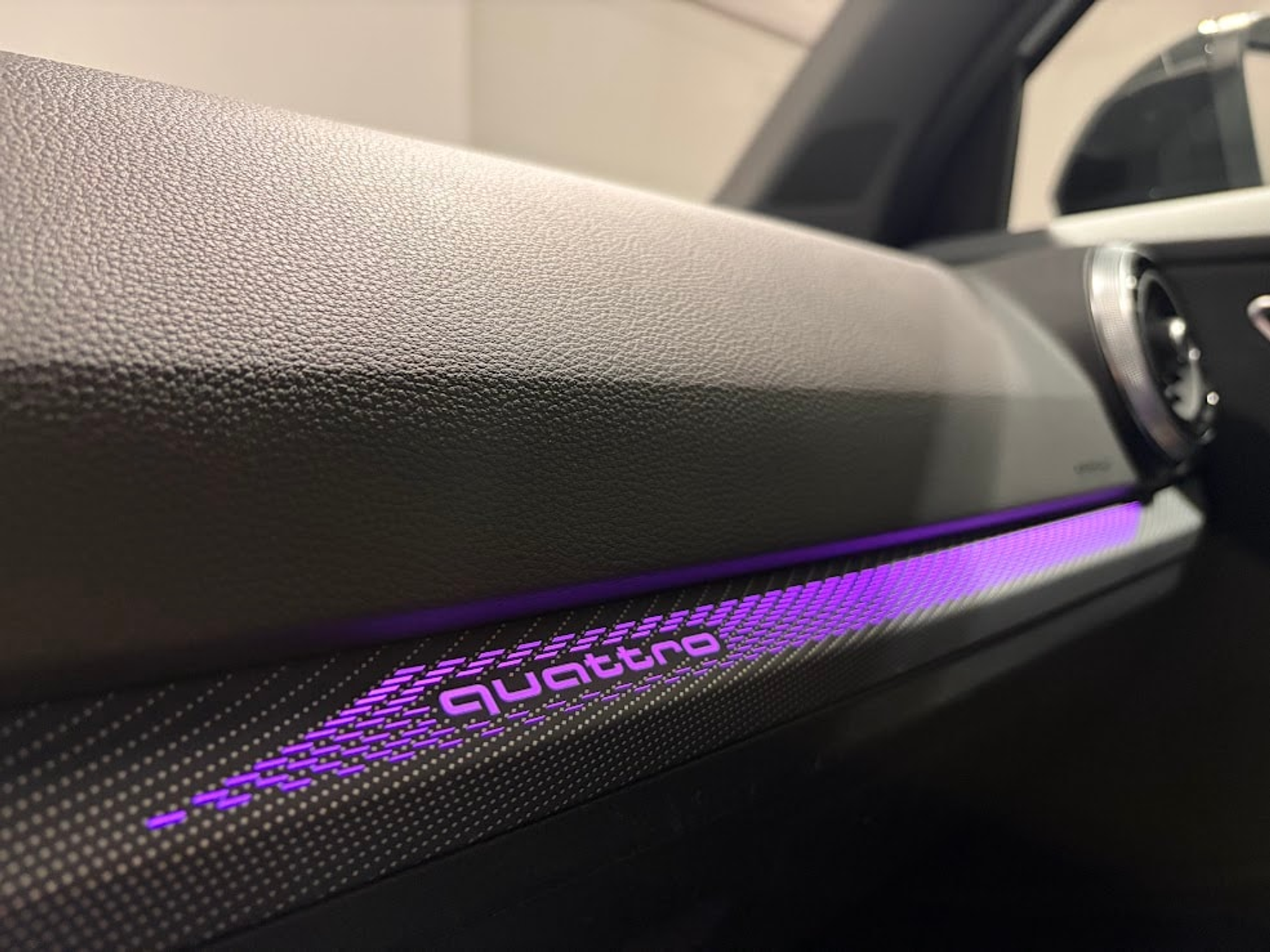 listing desktop thumbnail image 10