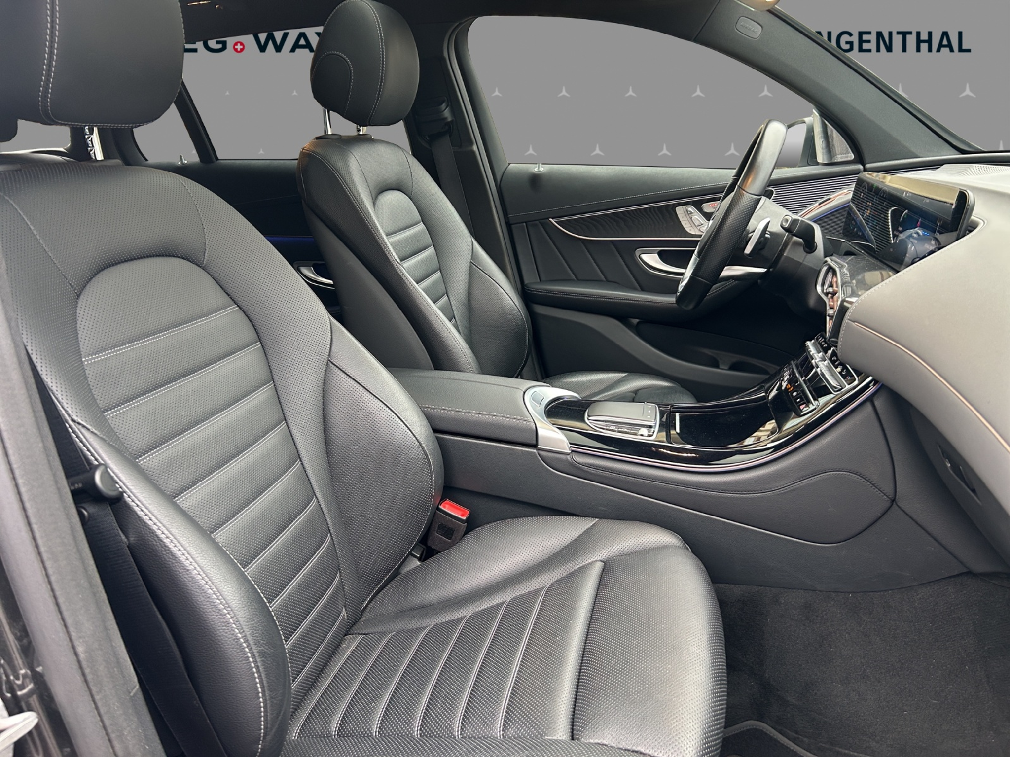 listing desktop thumbnail image 16