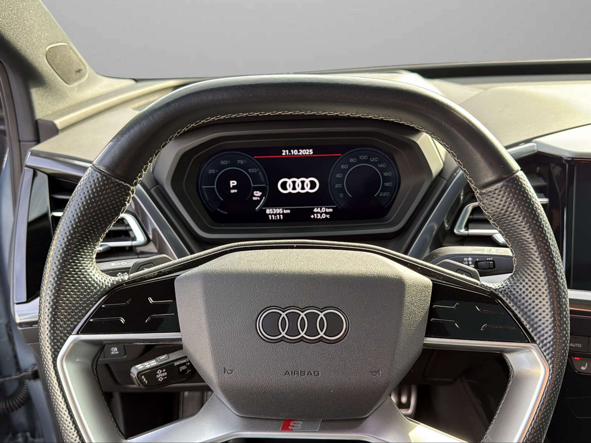 listing desktop thumbnail image 13