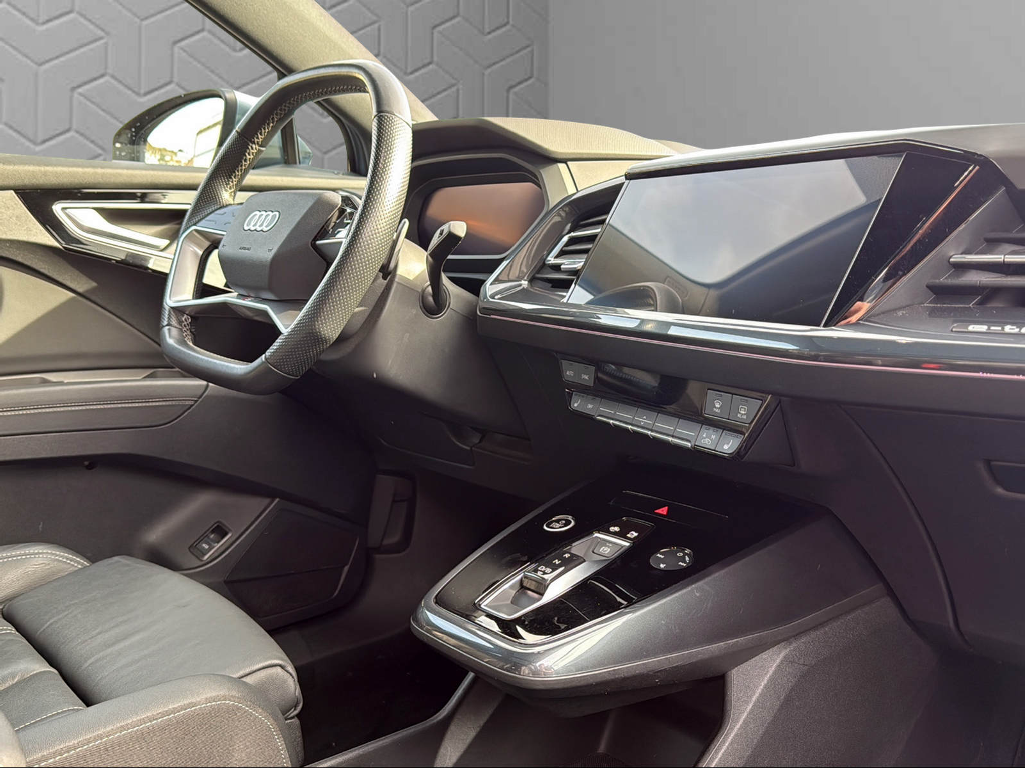 listing desktop thumbnail image 14