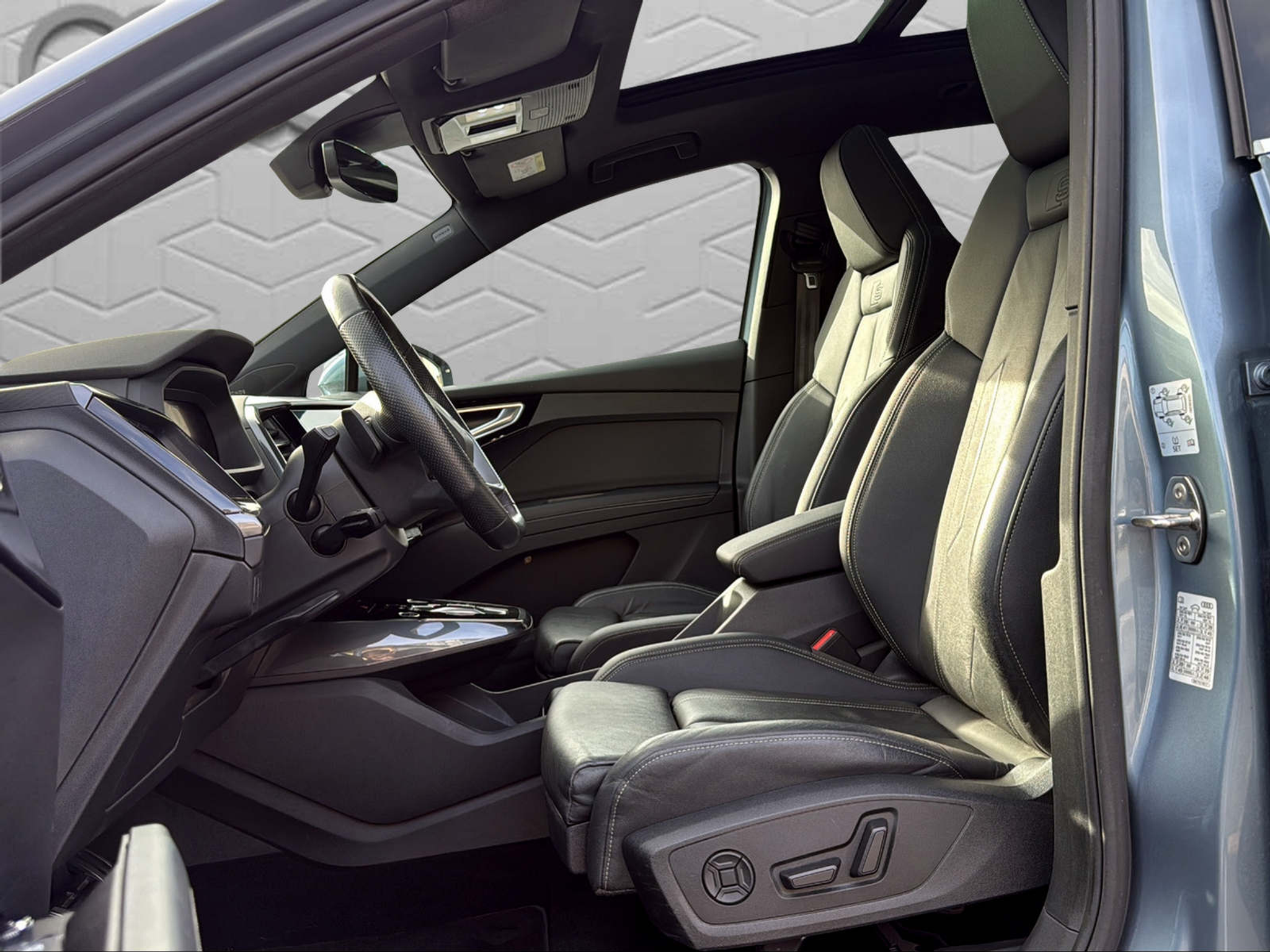 listing desktop thumbnail image 10