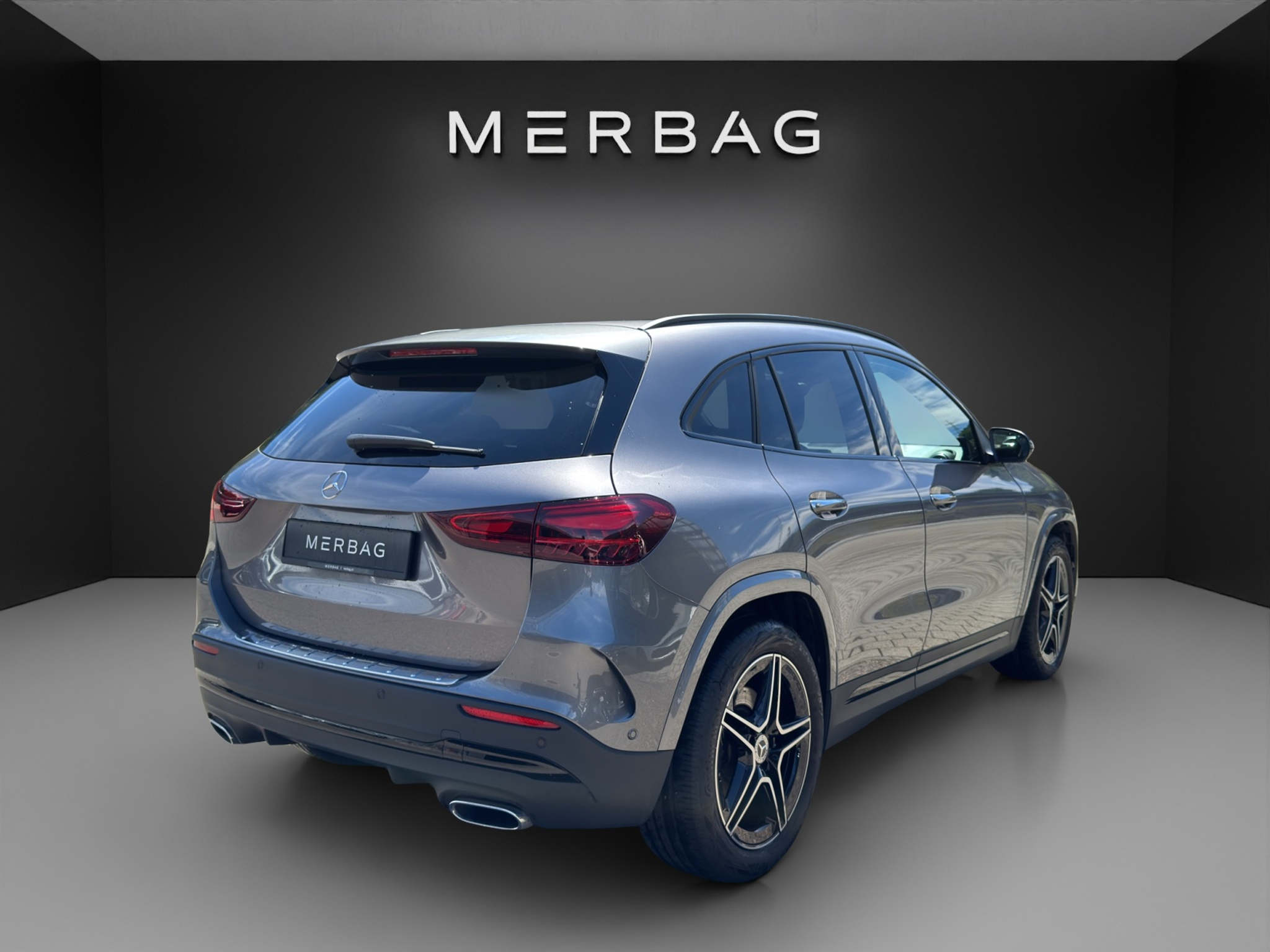 listing desktop thumbnail image 4