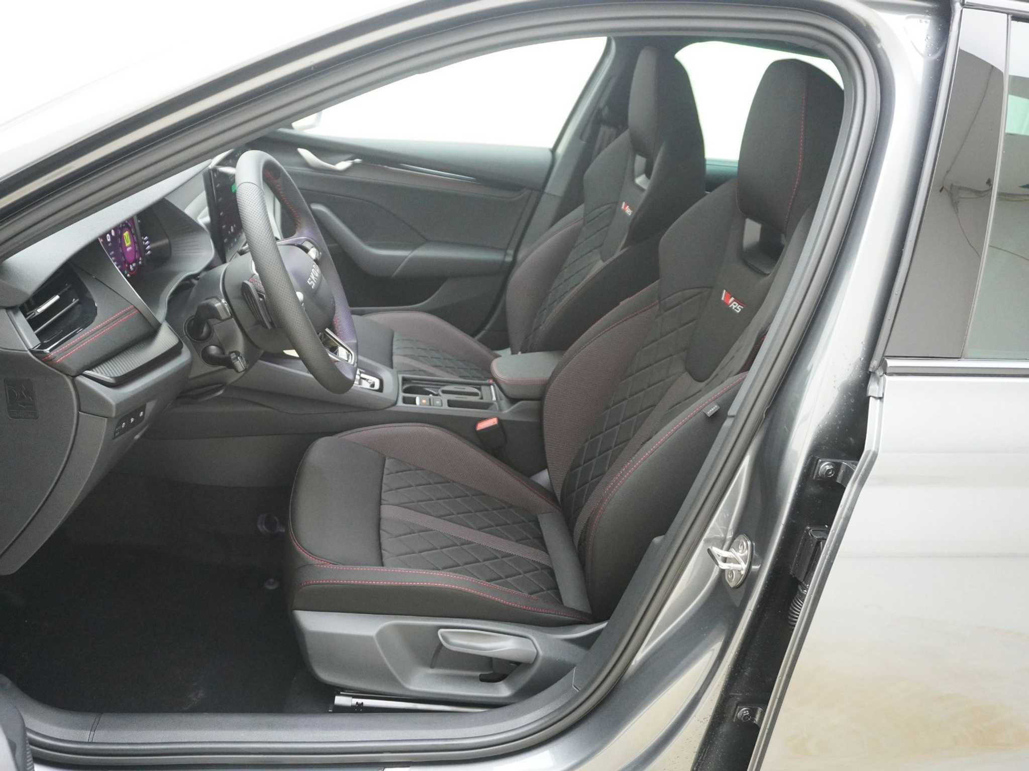 listing desktop thumbnail image 13