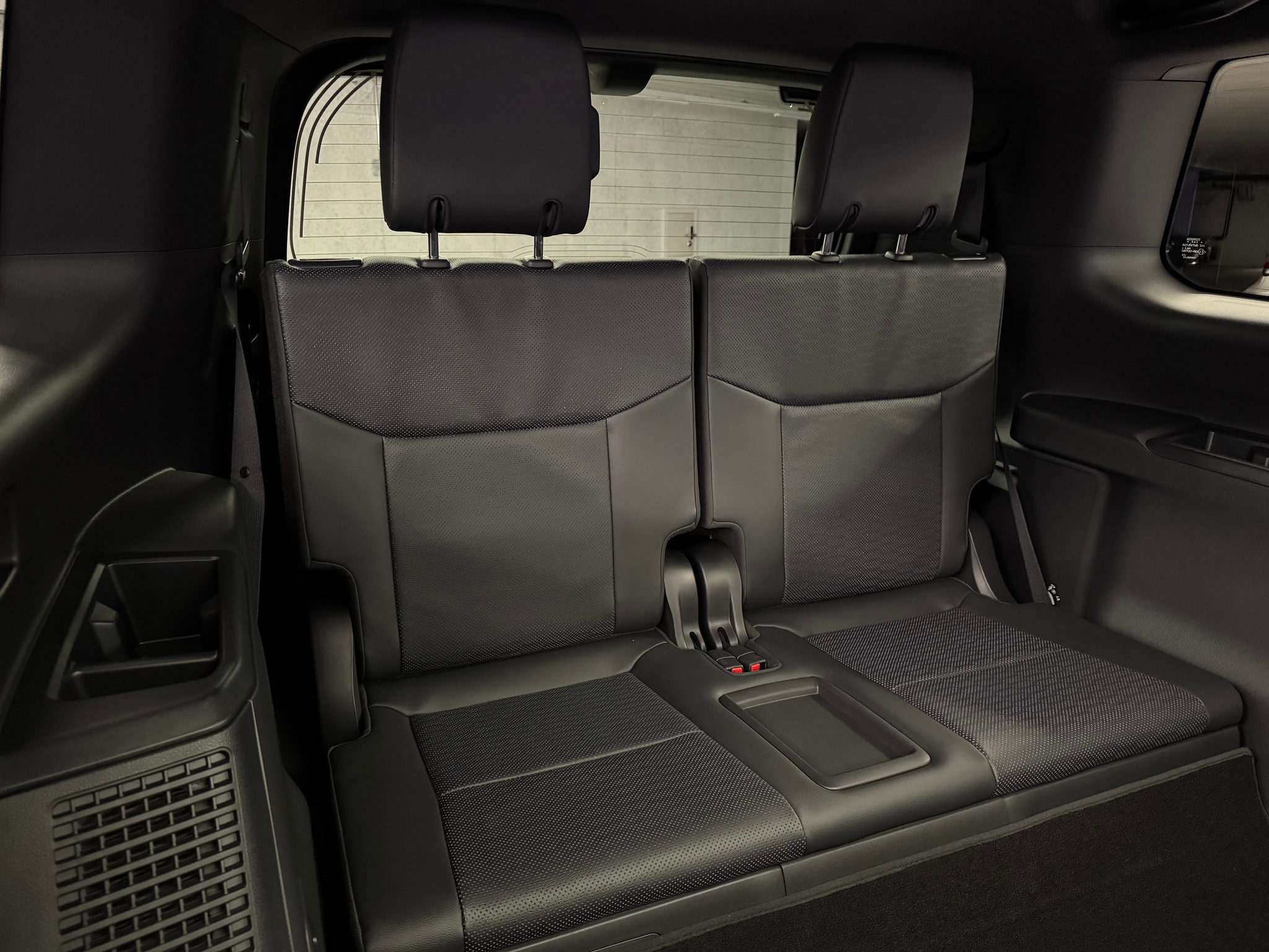 listing desktop thumbnail image 10