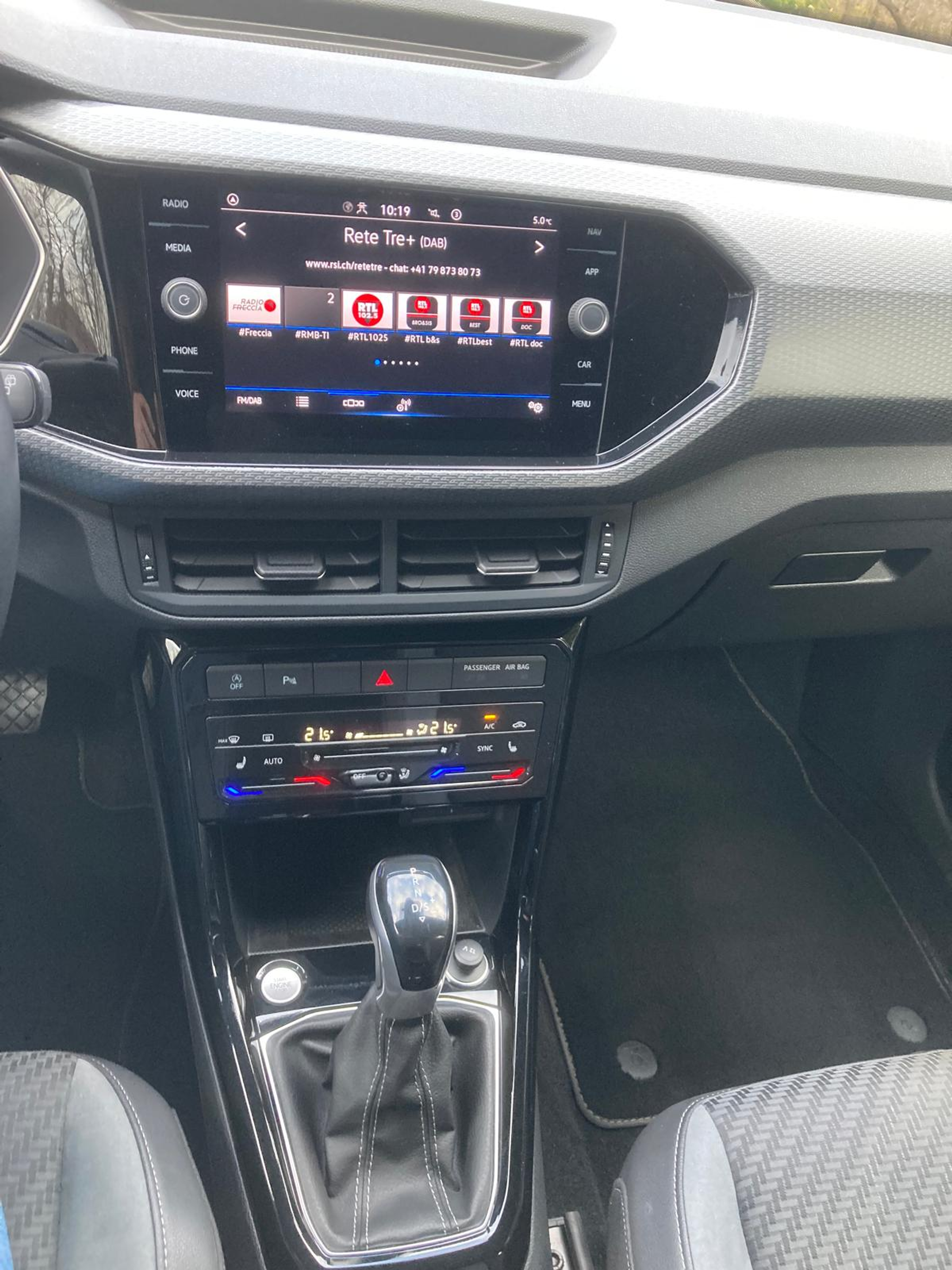 listing desktop thumbnail image 12