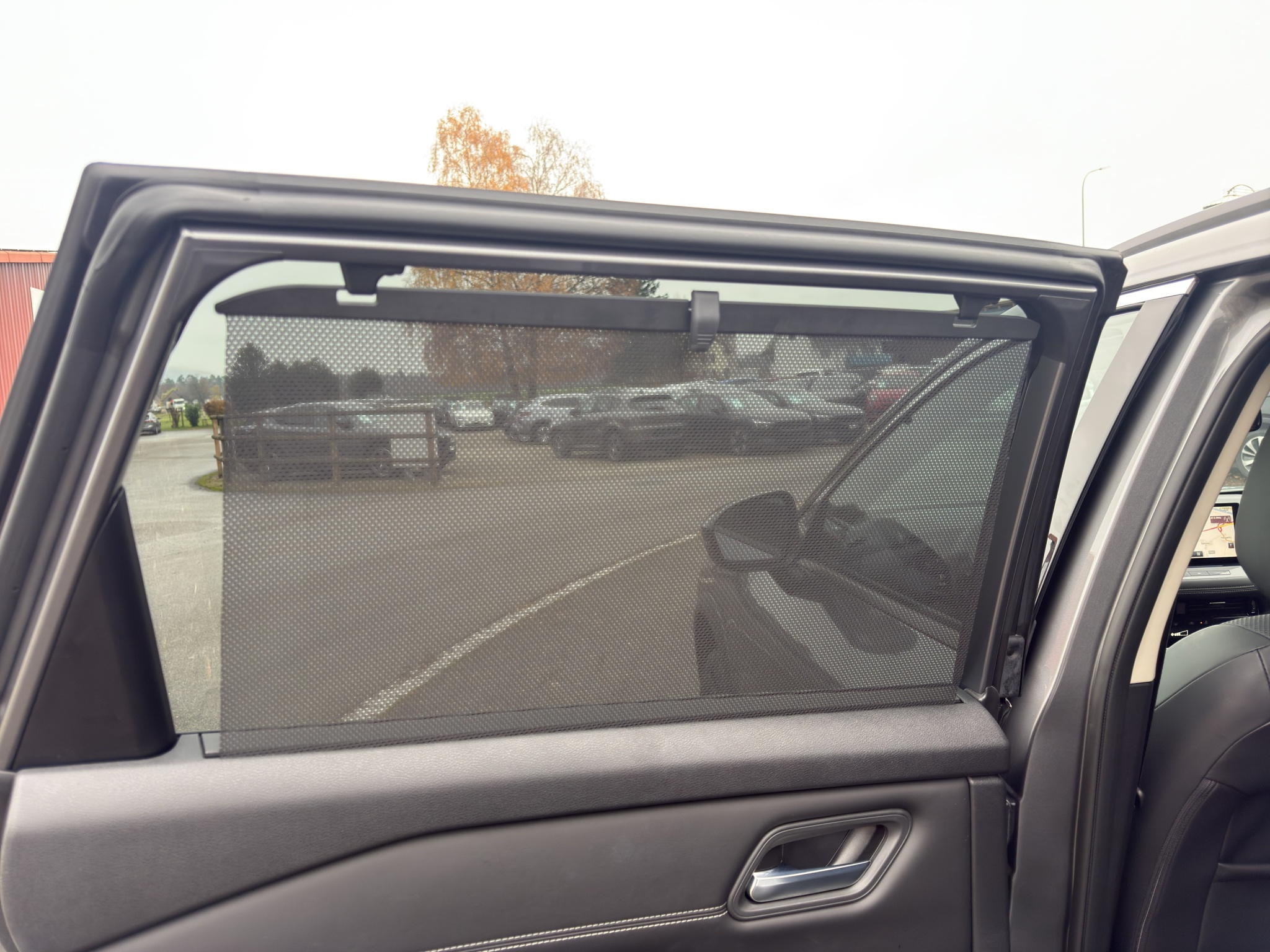 listing desktop thumbnail image 22