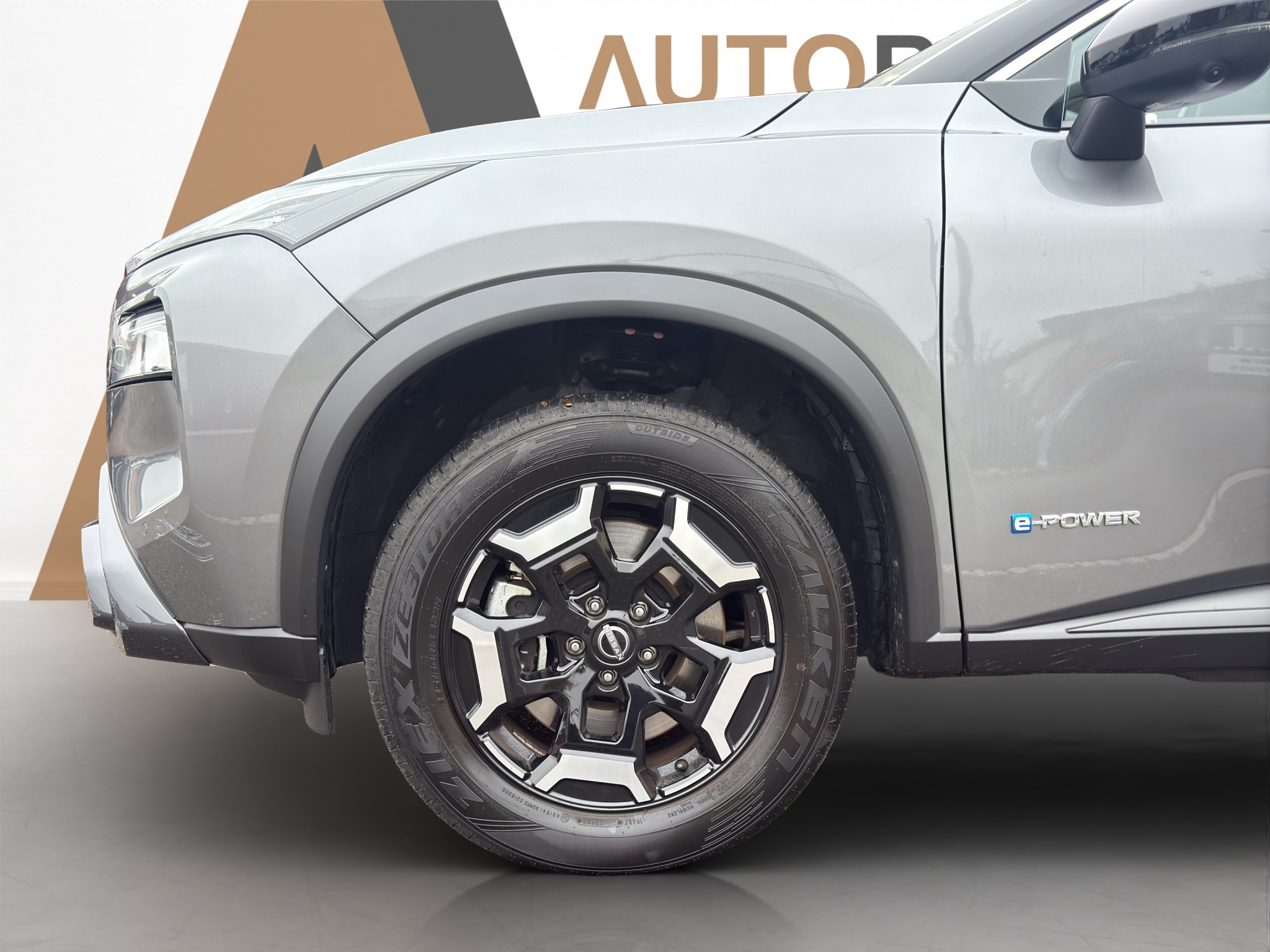 listing desktop thumbnail image 18