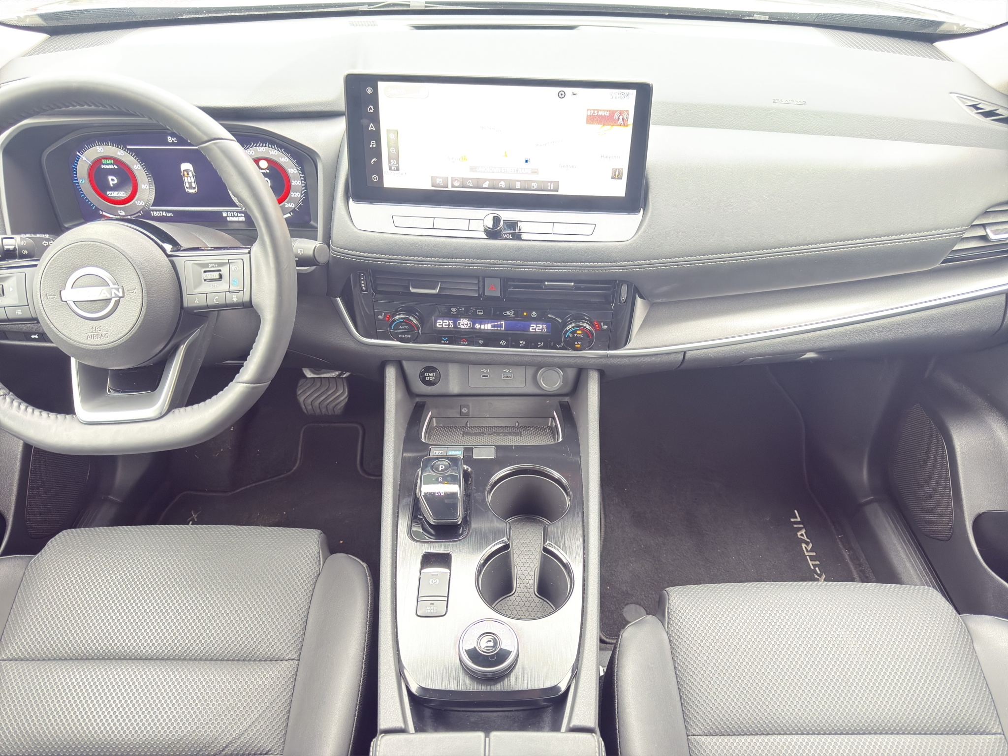 listing desktop thumbnail image 15