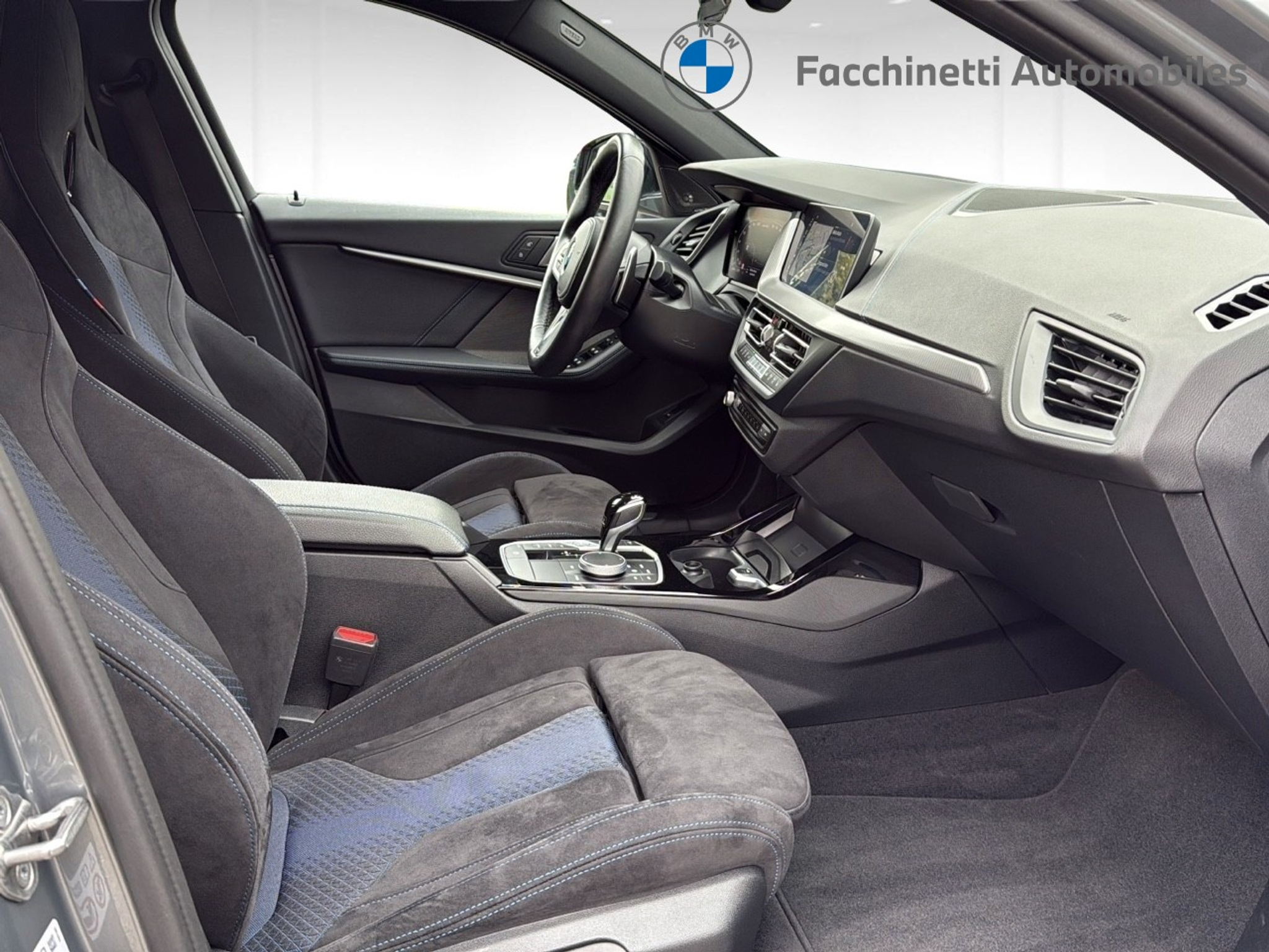 listing desktop thumbnail image 13