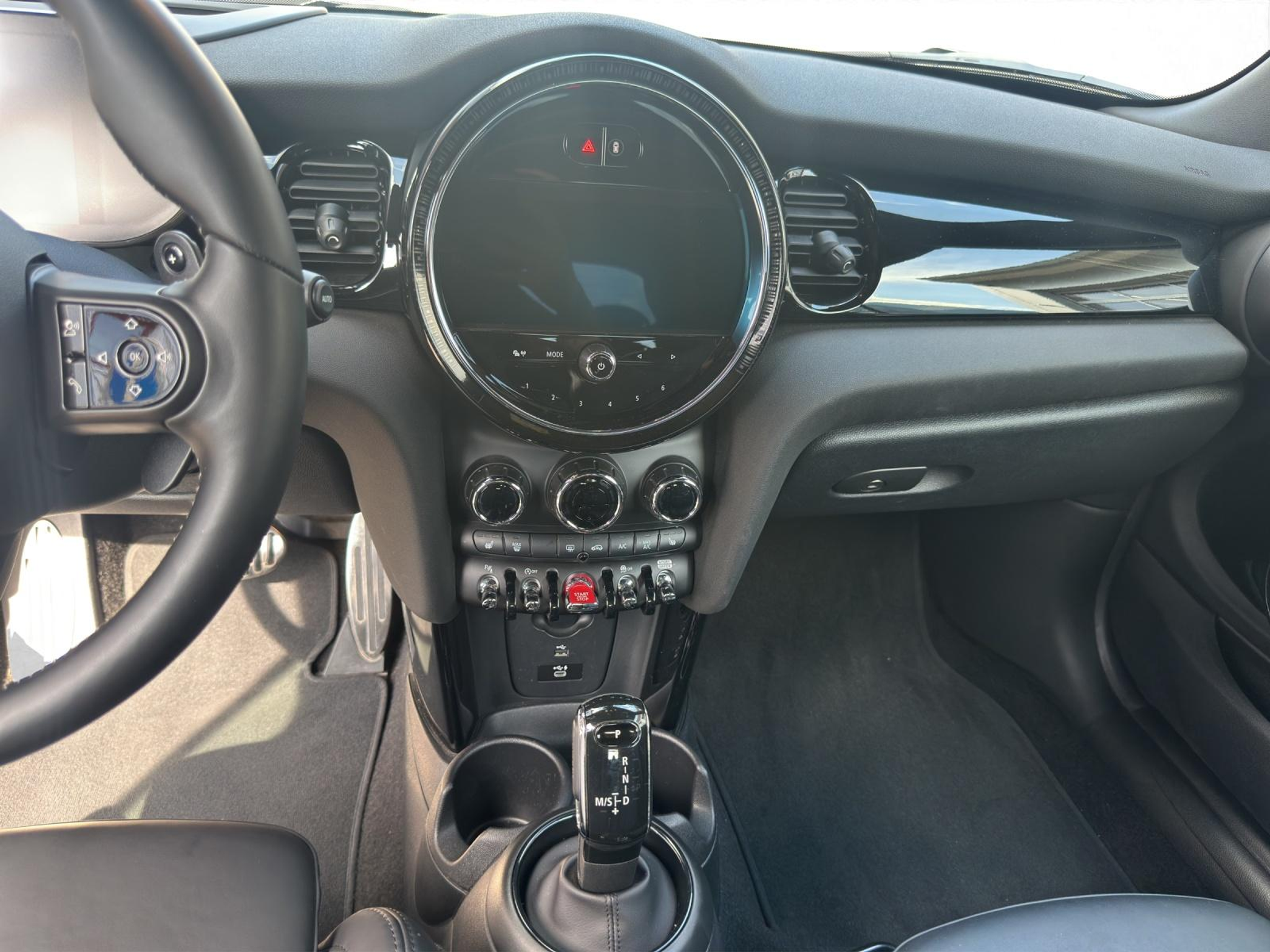 listing desktop thumbnail image 11