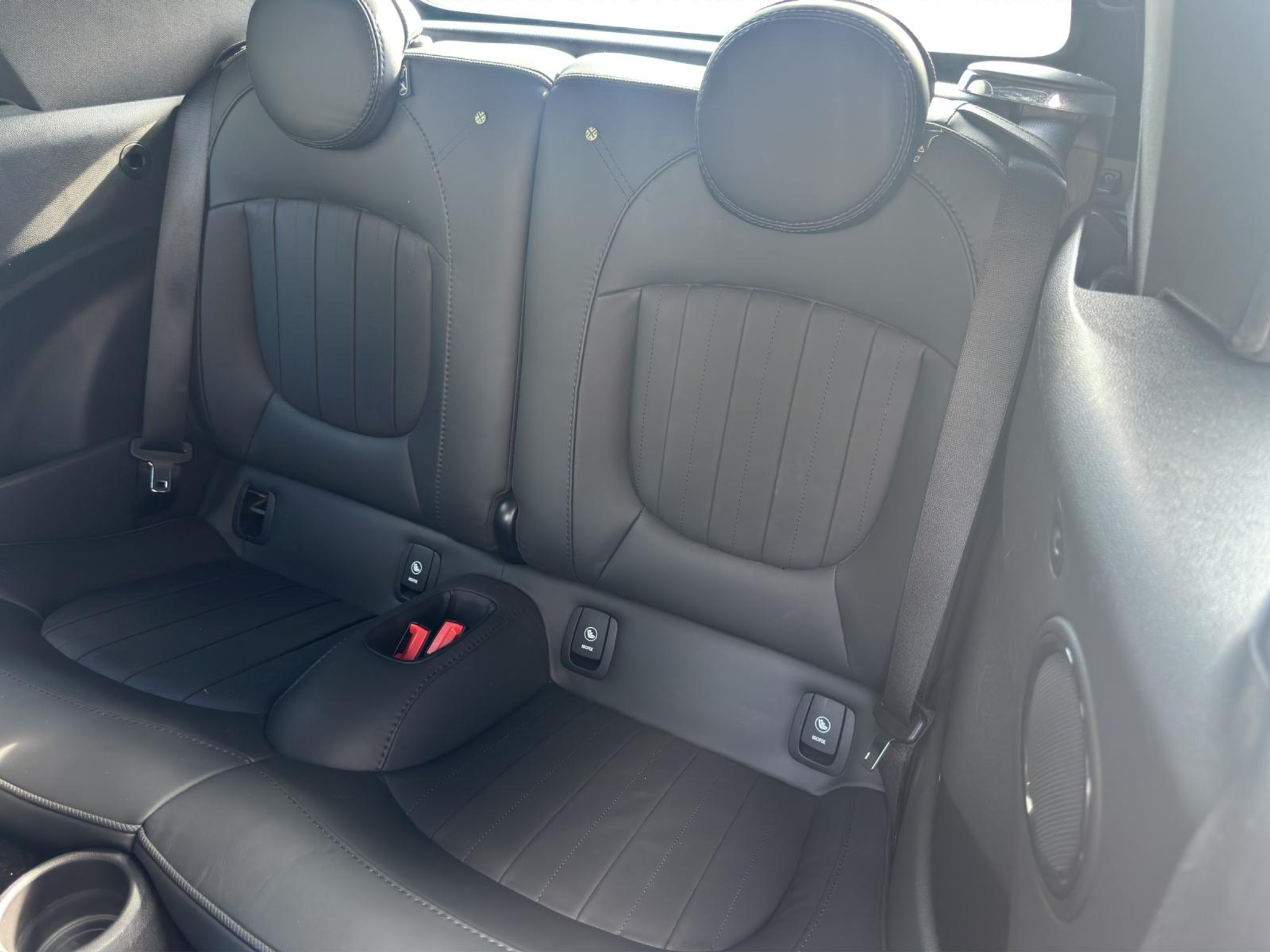 listing desktop thumbnail image 13