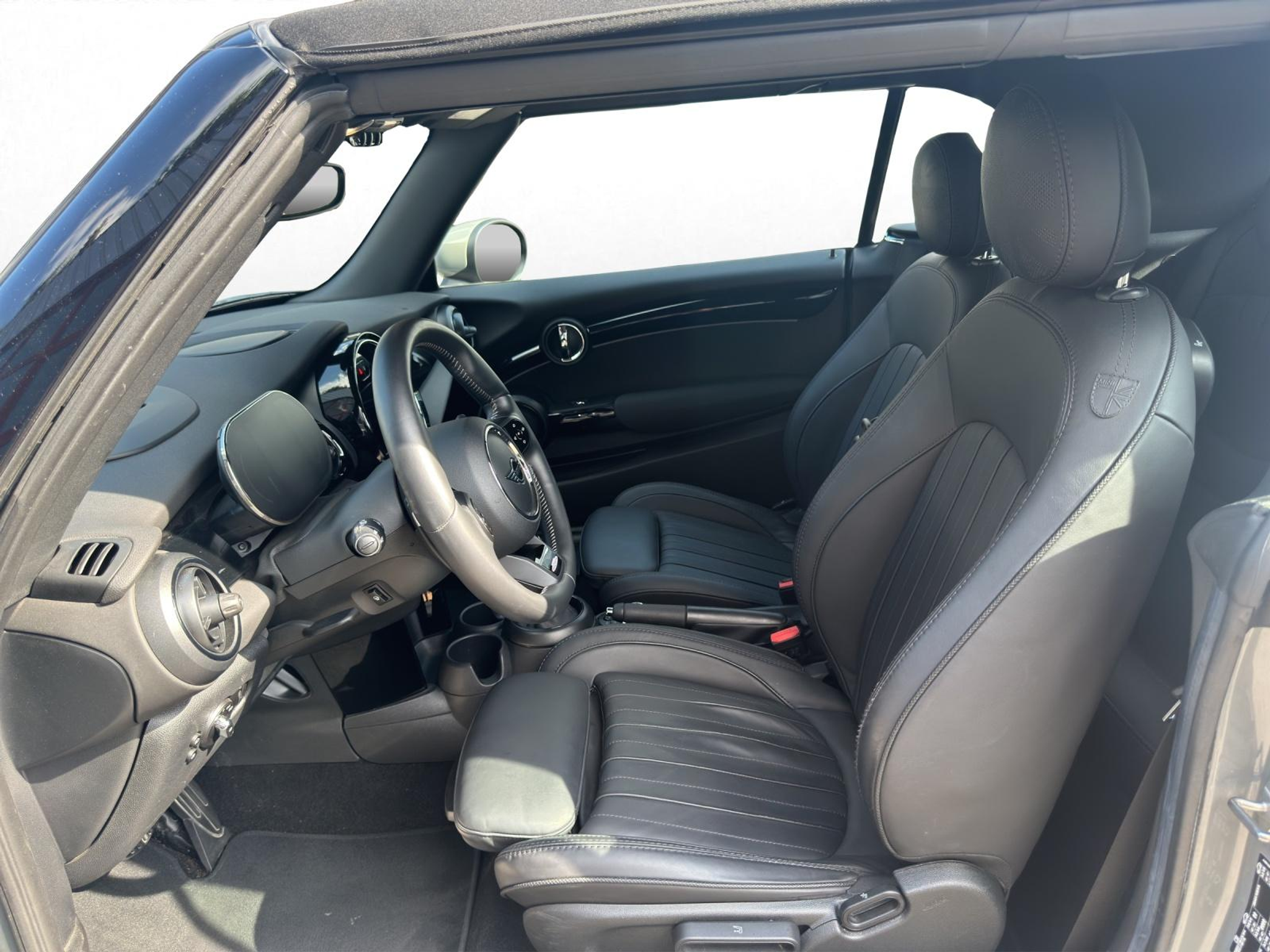 listing desktop thumbnail image 9