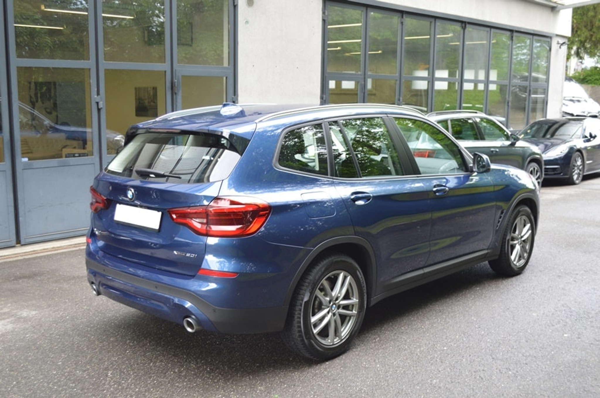 listing desktop thumbnail image 15