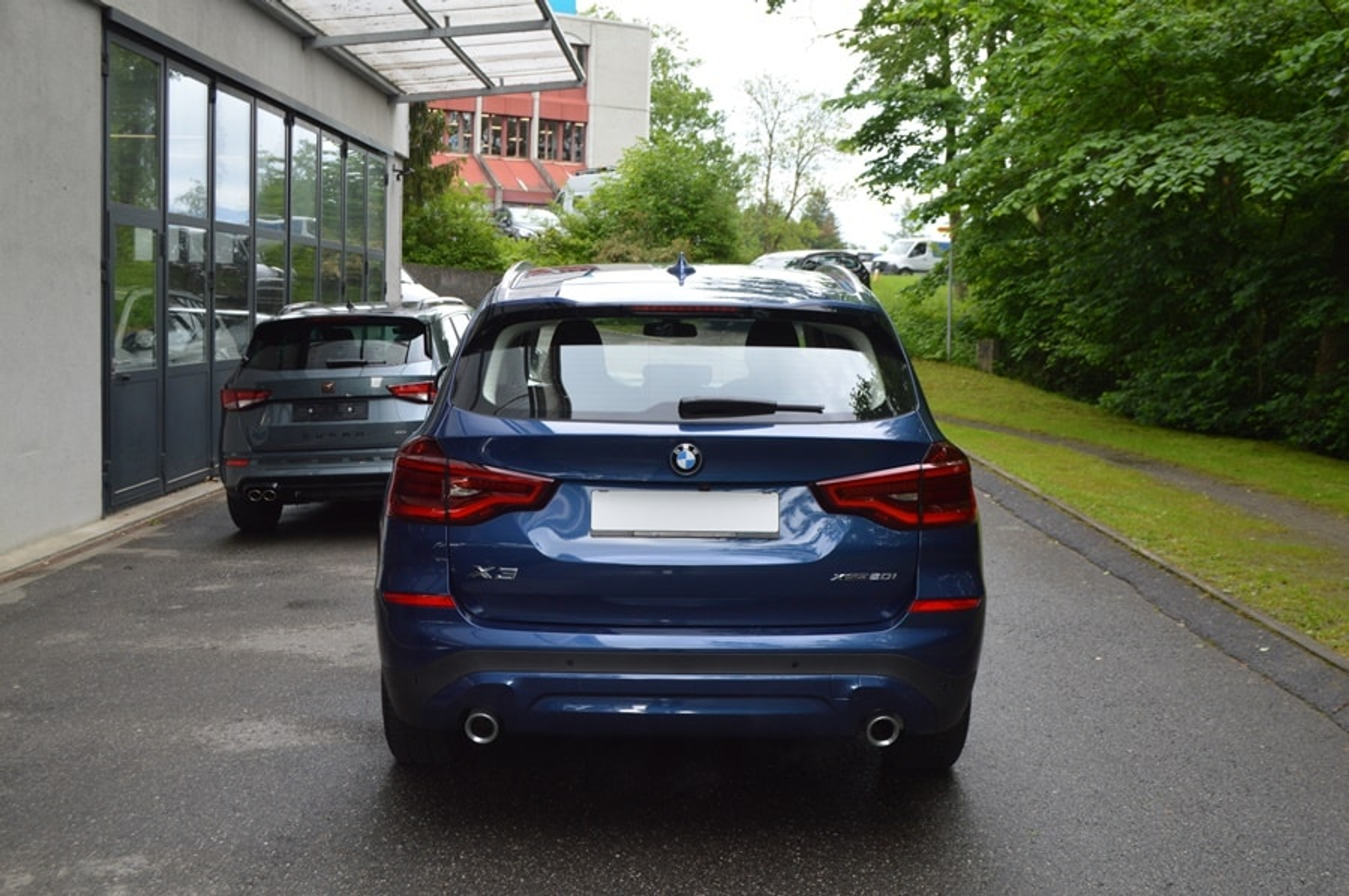 listing desktop thumbnail image 12