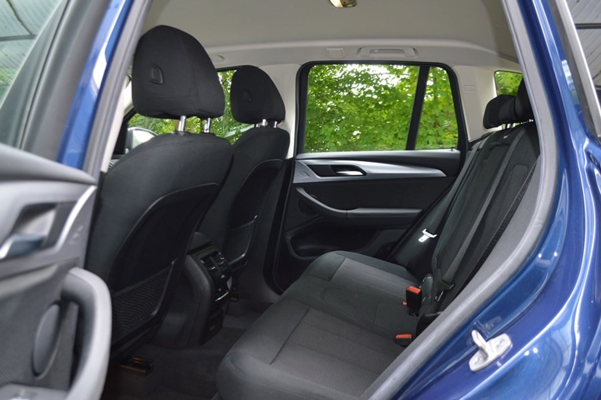 listing desktop thumbnail image 5